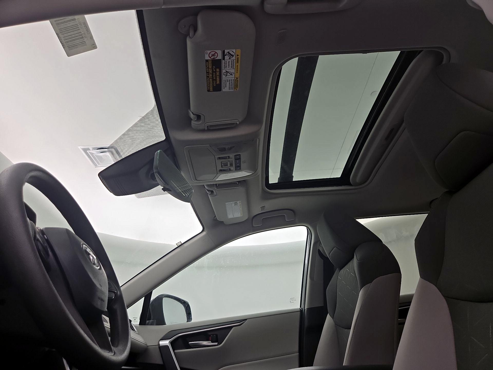 Thumbnail: 2025 Toyota RAV4 - 20