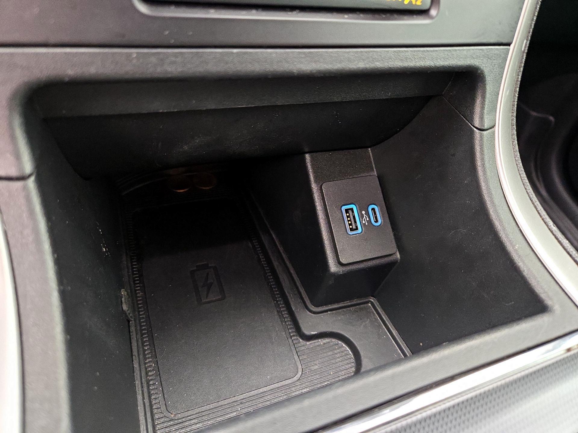 Thumbnail: 2021 Ford Edge - 19