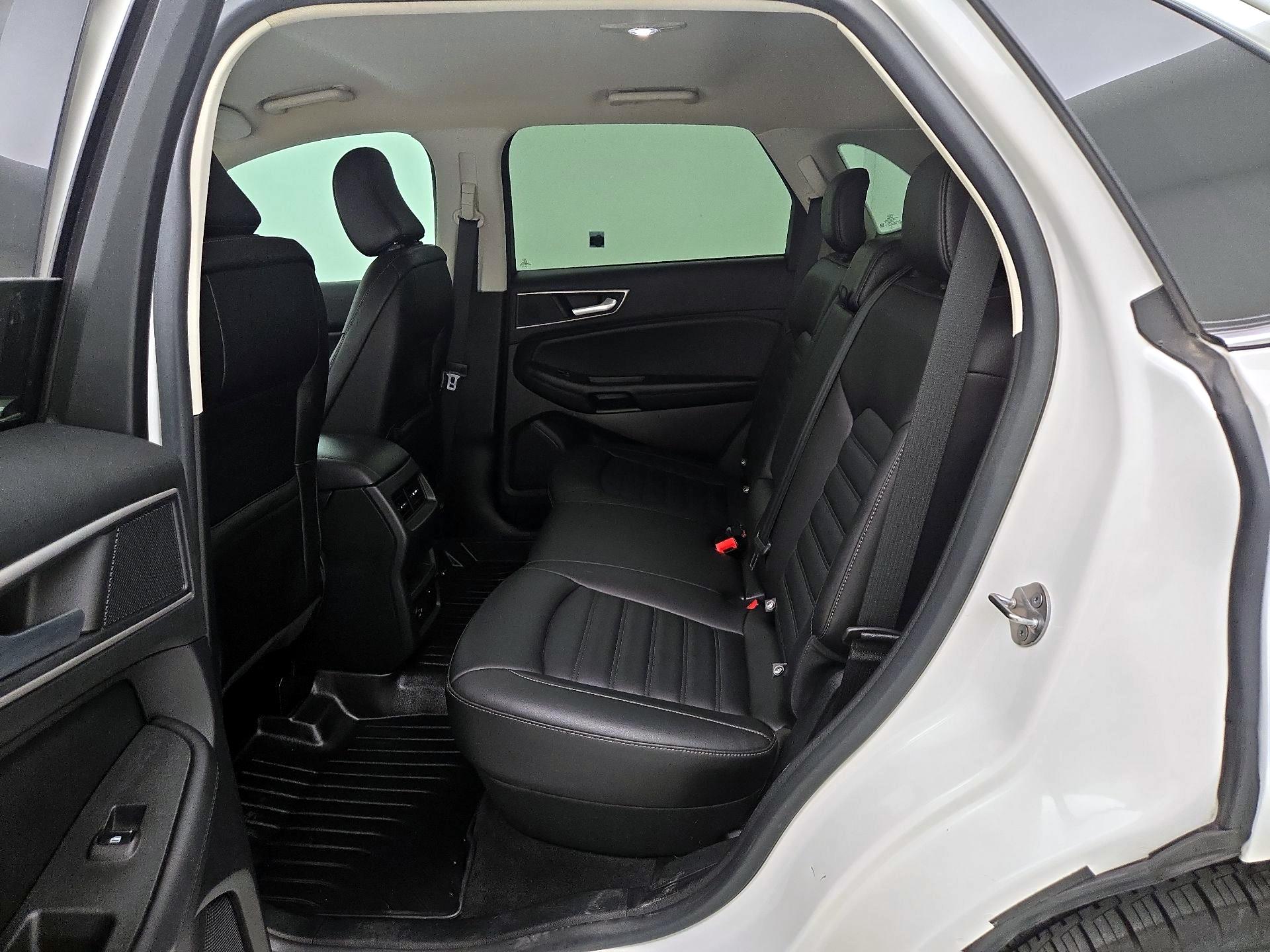 Thumbnail: 2021 Ford Edge - 20