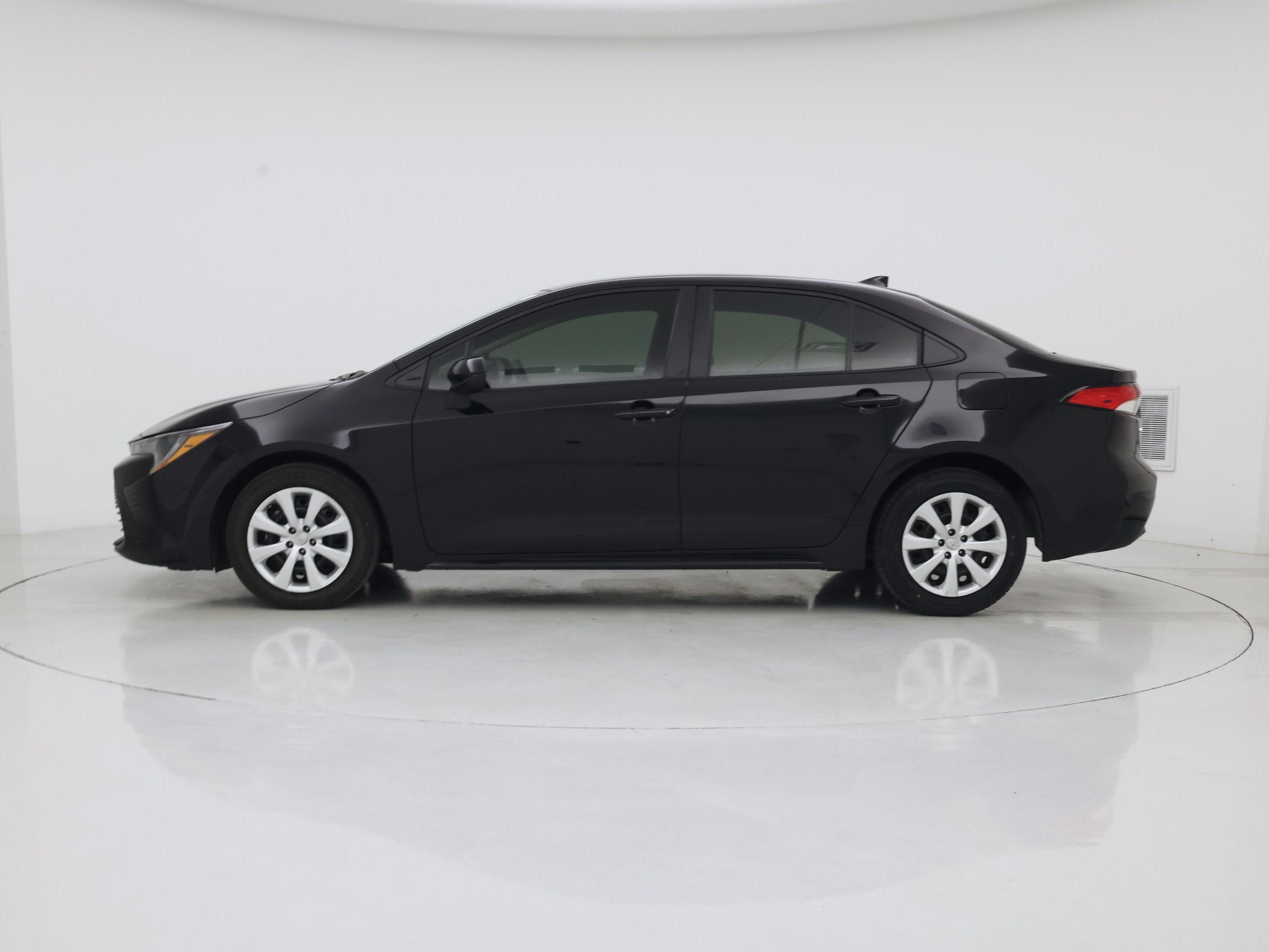 Thumbnail: 2024 Toyota Corolla - 3