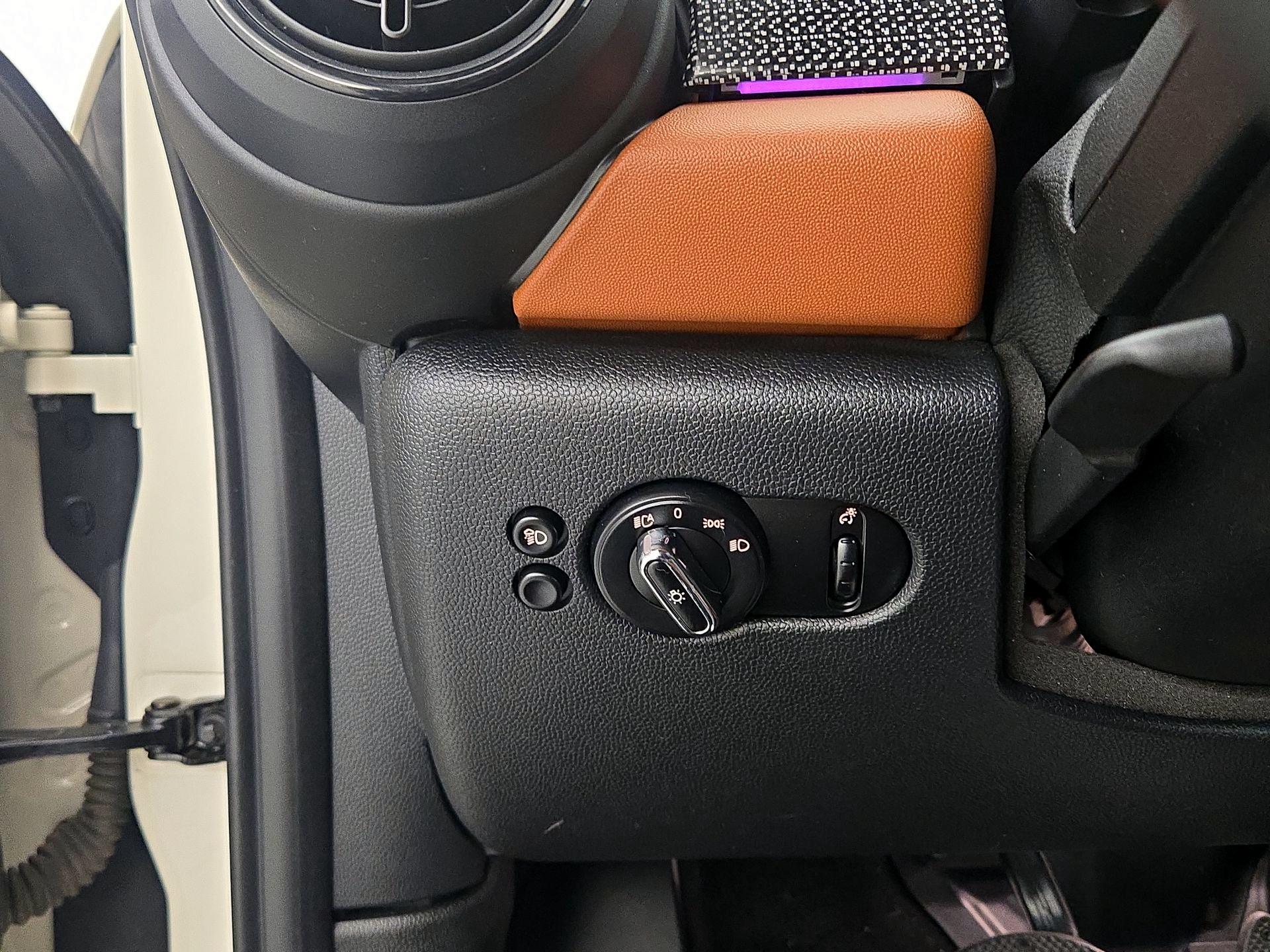 Thumbnail: 2022 MINI Cooper - 13