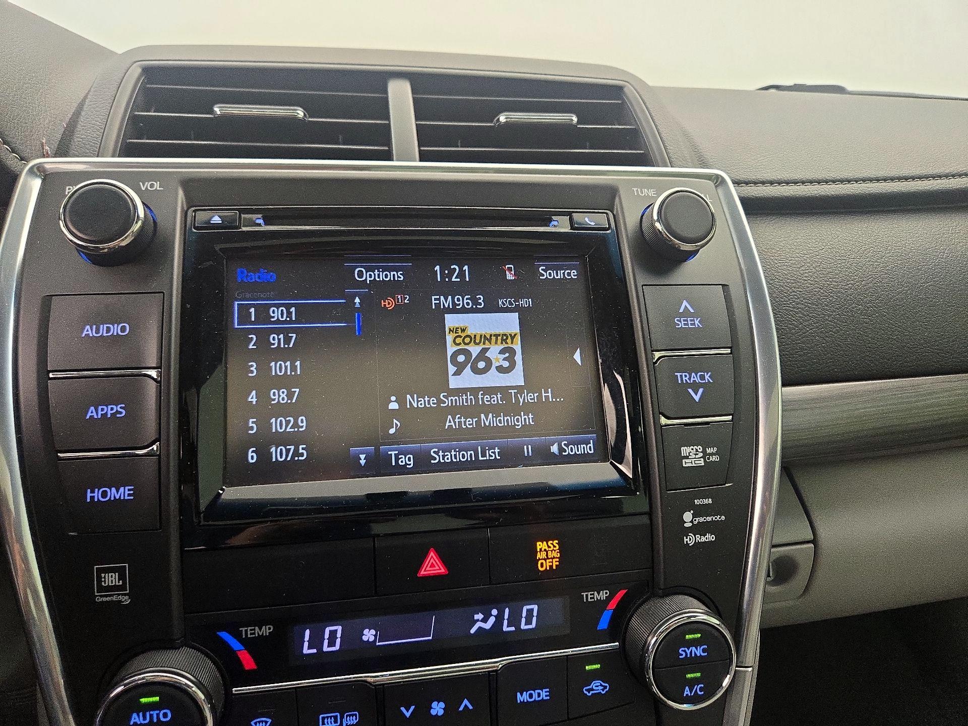 Thumbnail: 2015 Toyota Camry - 15