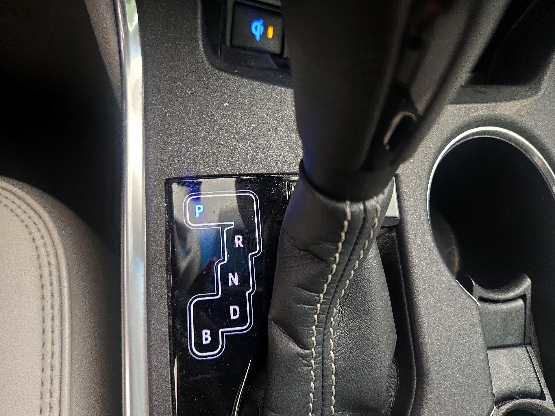 Thumbnail: 2015 Toyota Camry - 17