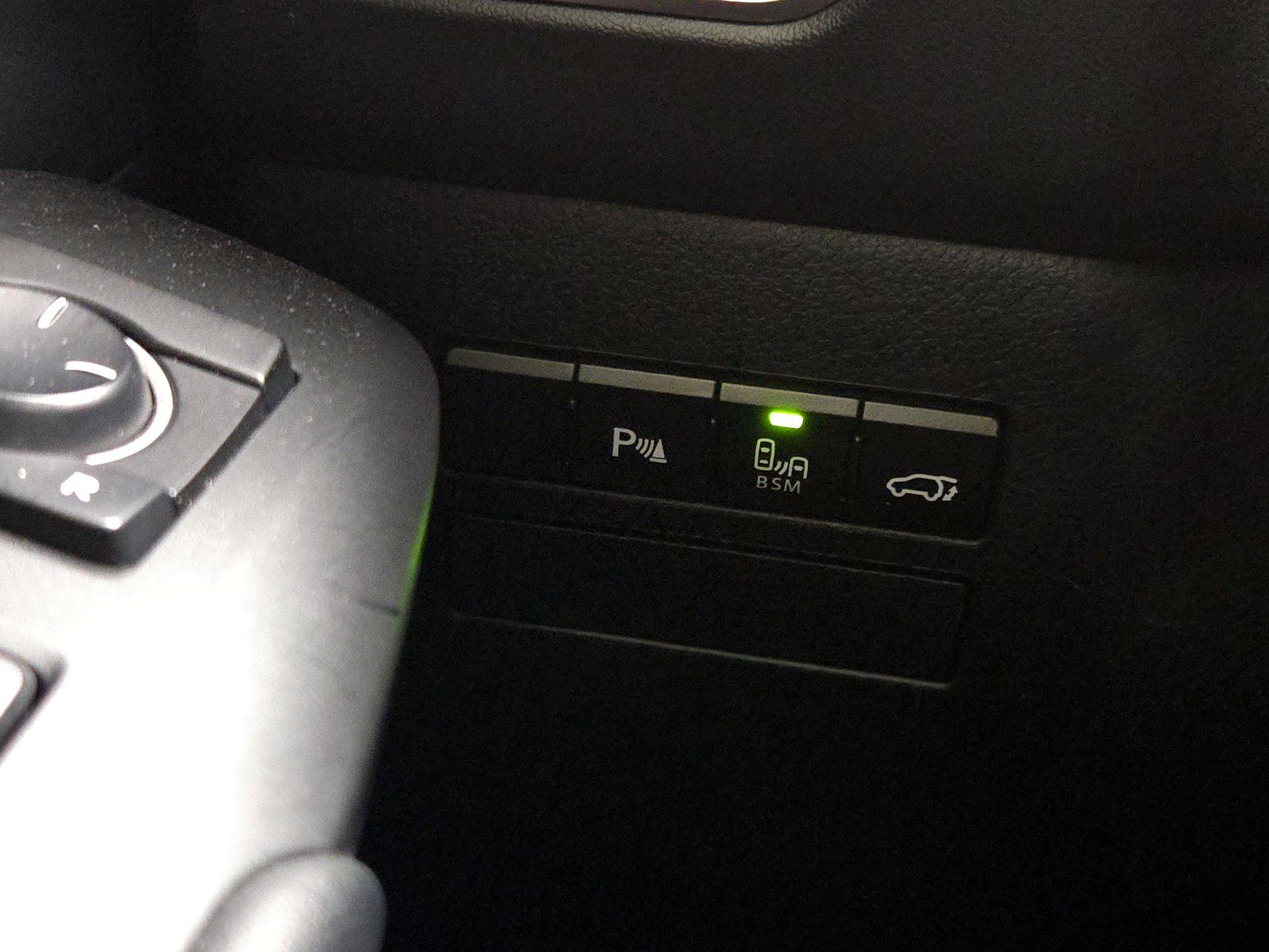 Thumbnail: 2016 Lexus NX - 13