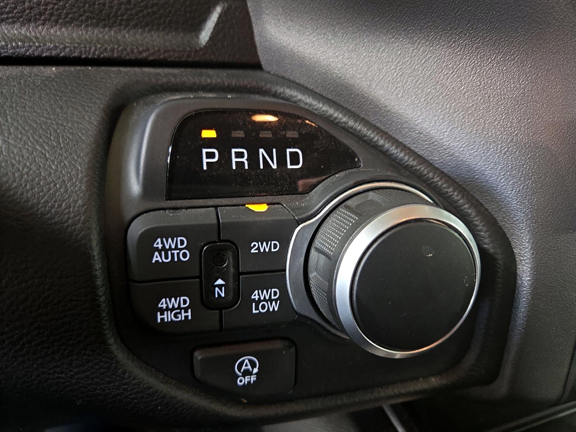 Thumbnail: 2025 RAM 1500 - 17