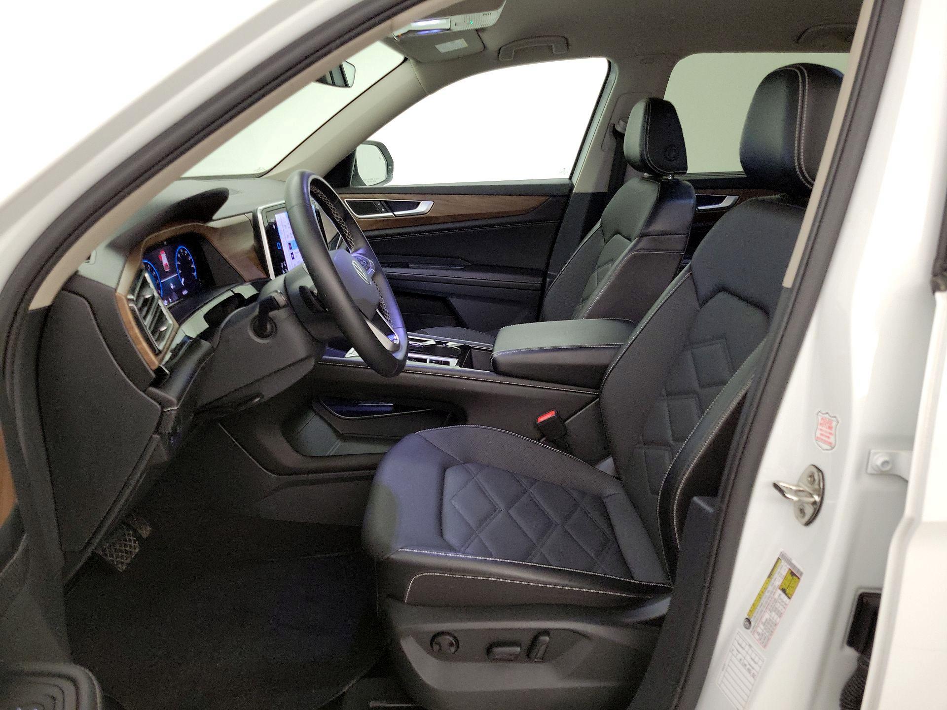 Thumbnail: 2024 Volkswagen Atlas - 11