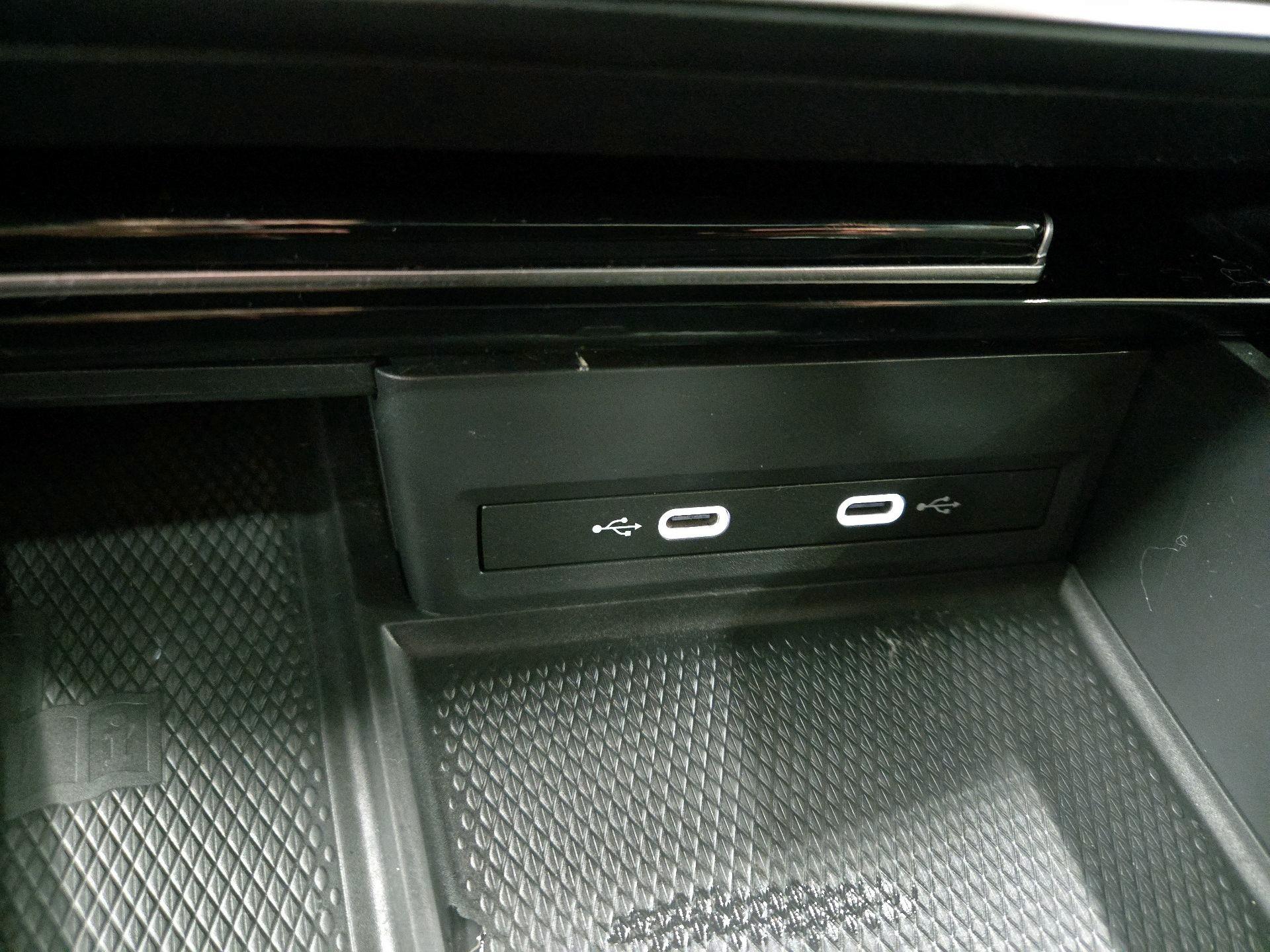 Thumbnail: 2024 Volkswagen Atlas - 18