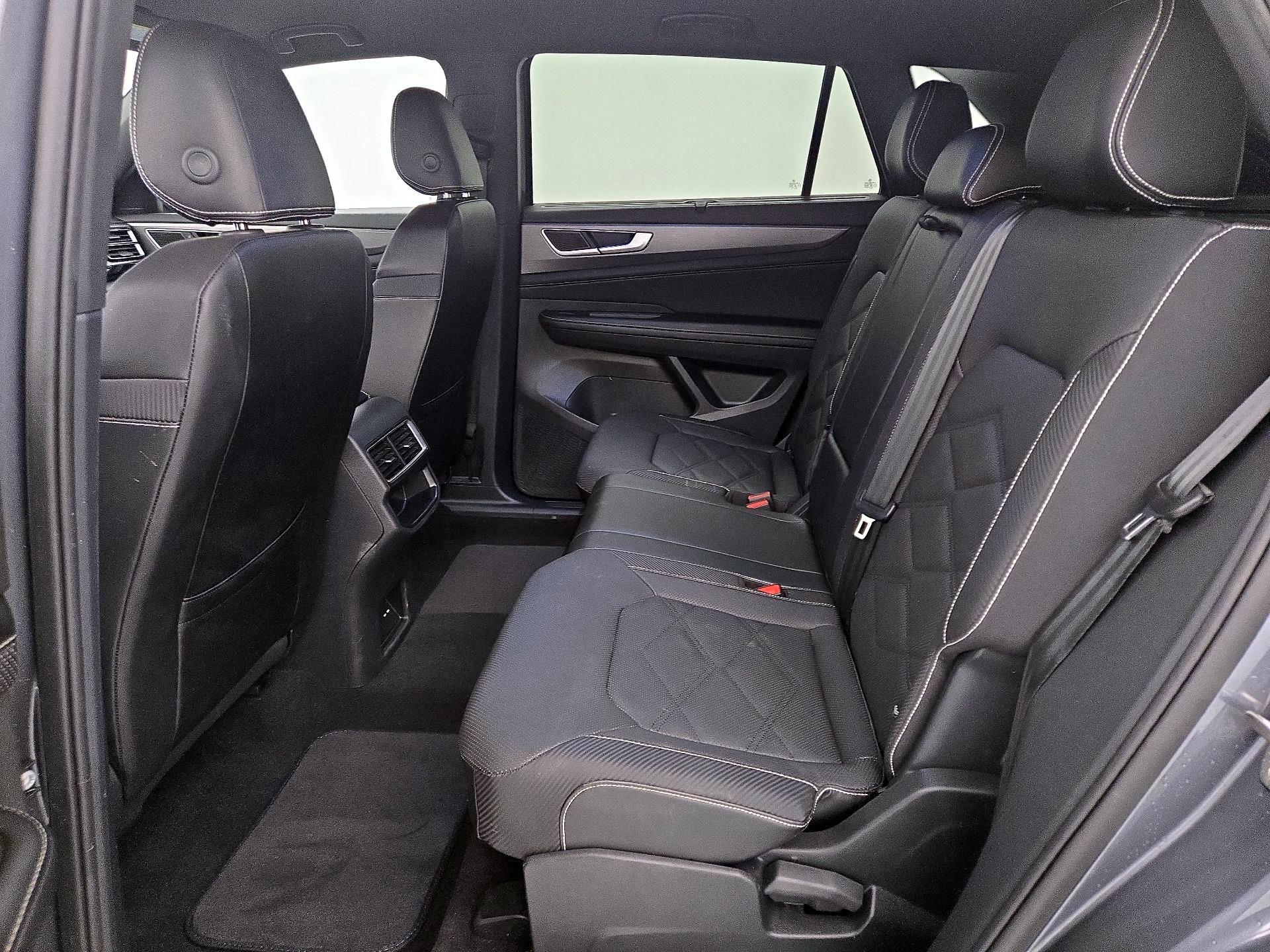 Thumbnail: 2024 Volkswagen Atlas - 19