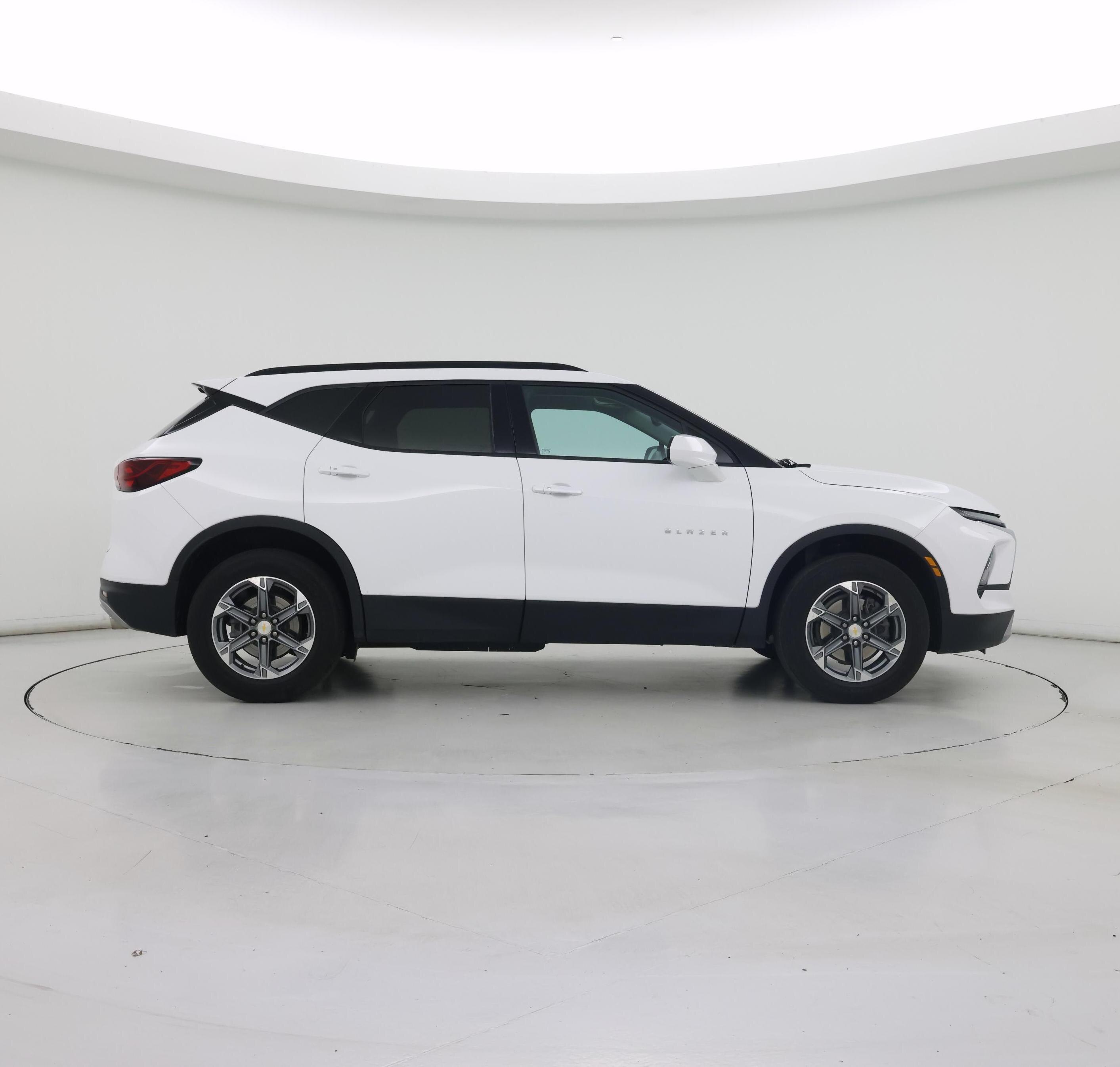 Thumbnail: 2023 Chevrolet Blazer - 7