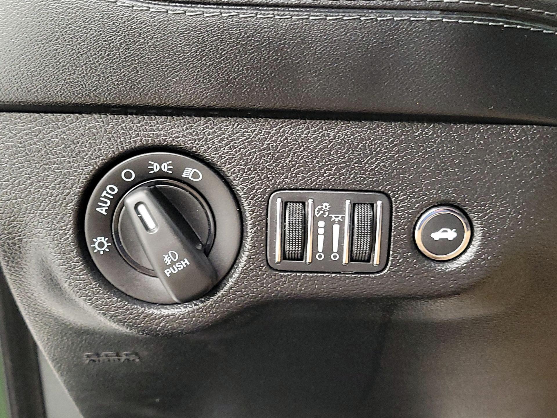 Thumbnail: 2022 Dodge Charger - 13