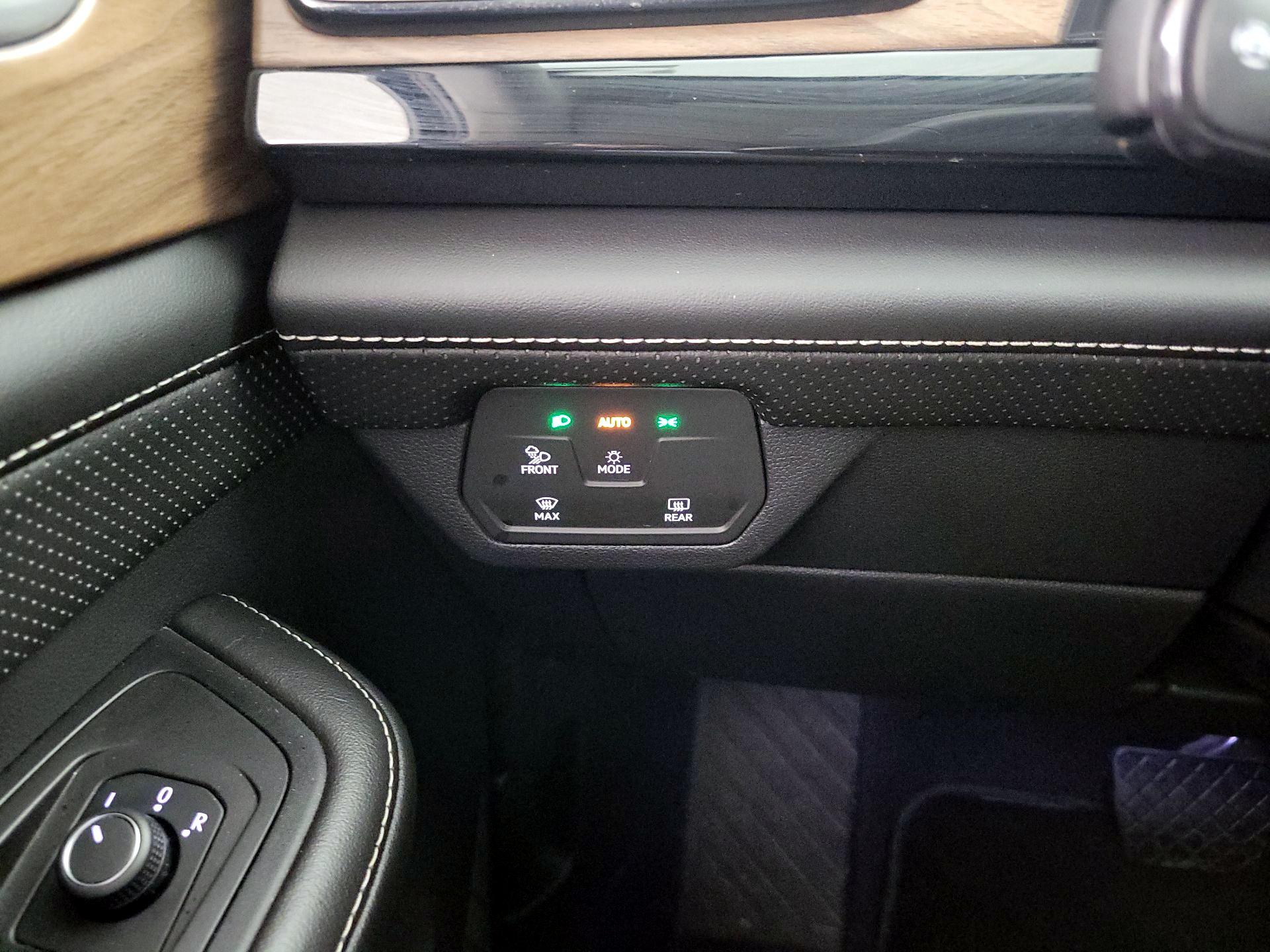 Thumbnail: 2024 Volkswagen Atlas - 13