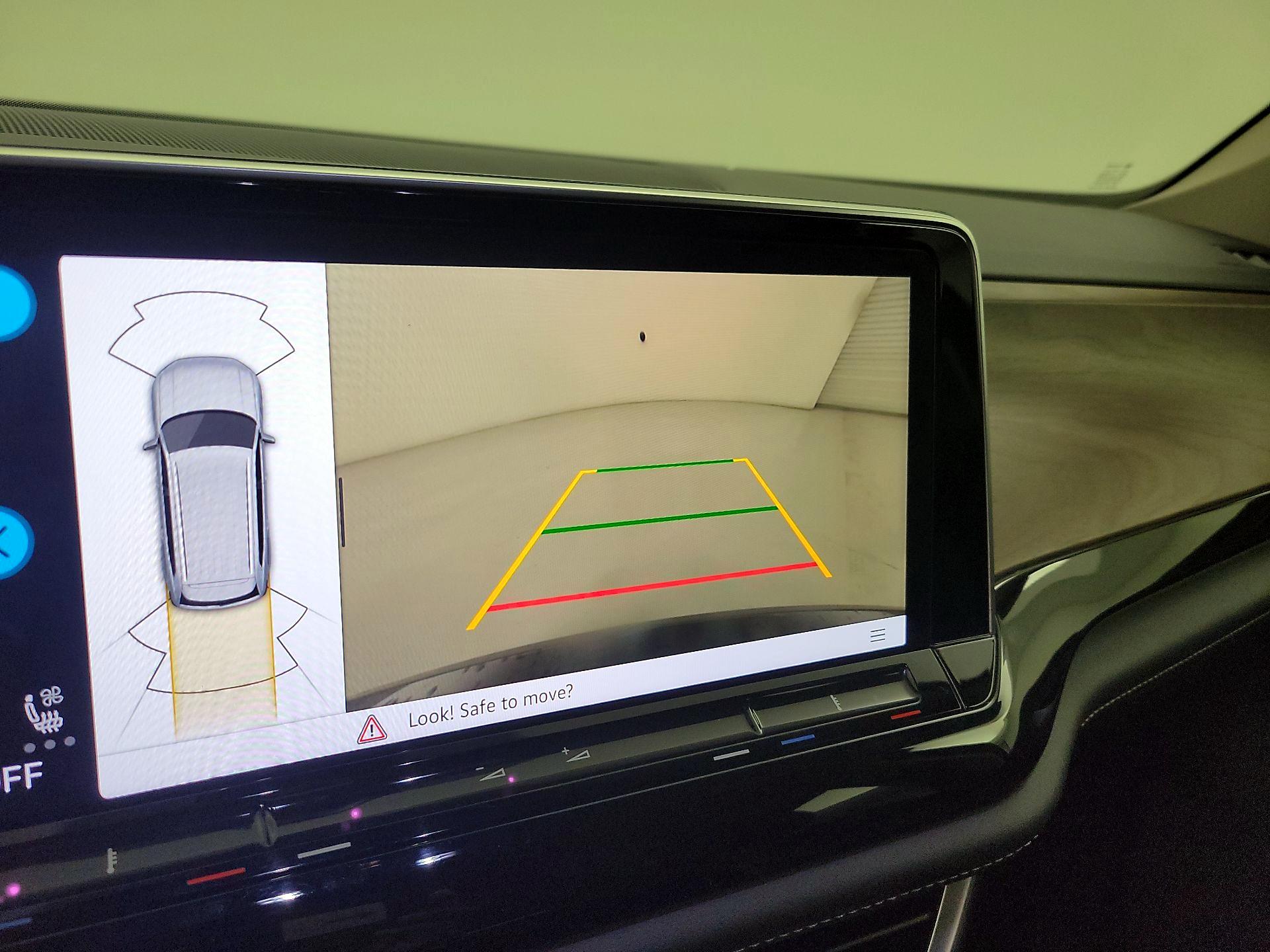 Thumbnail: 2024 Volkswagen Atlas - 14