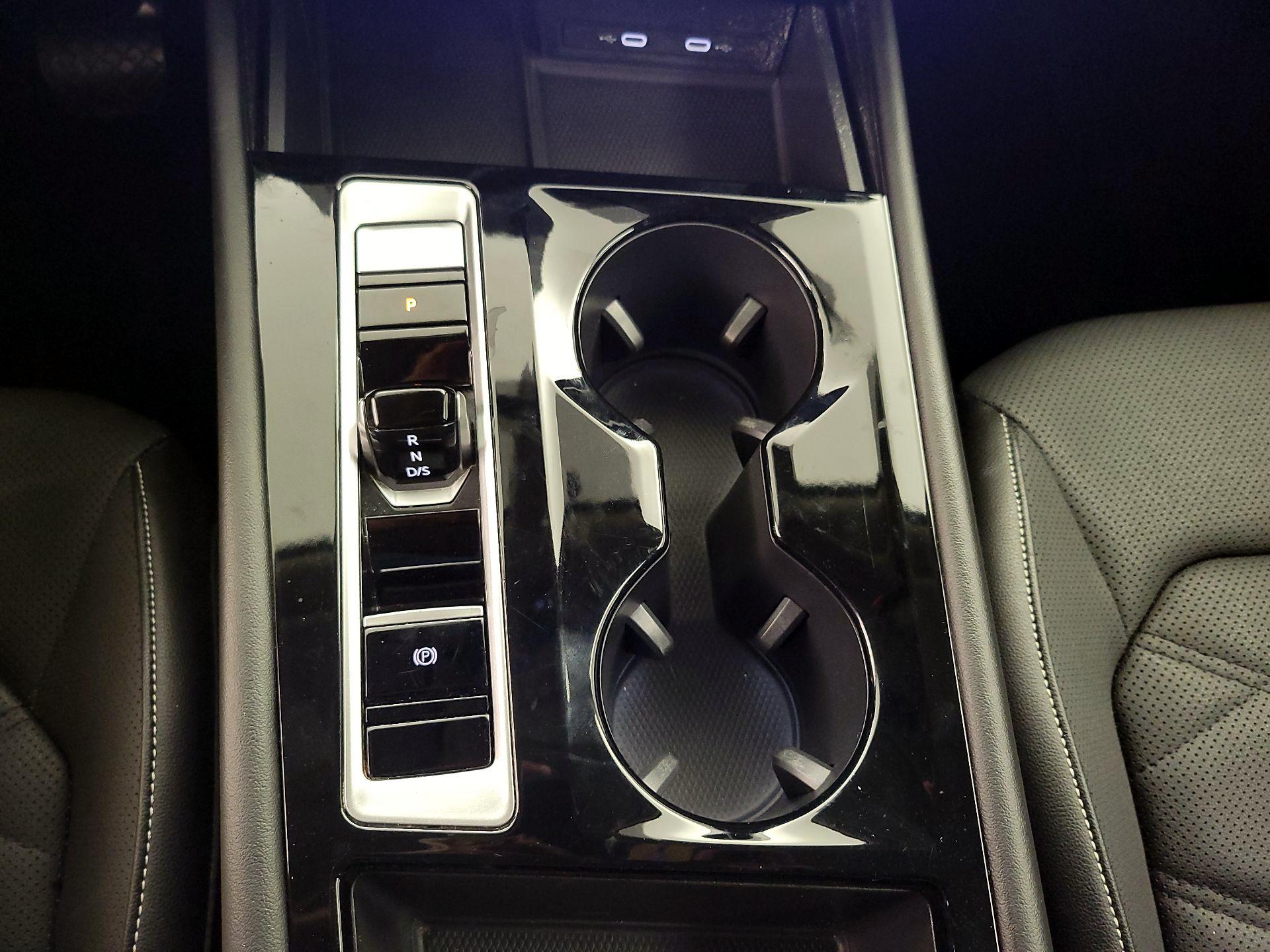 Thumbnail: 2024 Volkswagen Atlas - 17