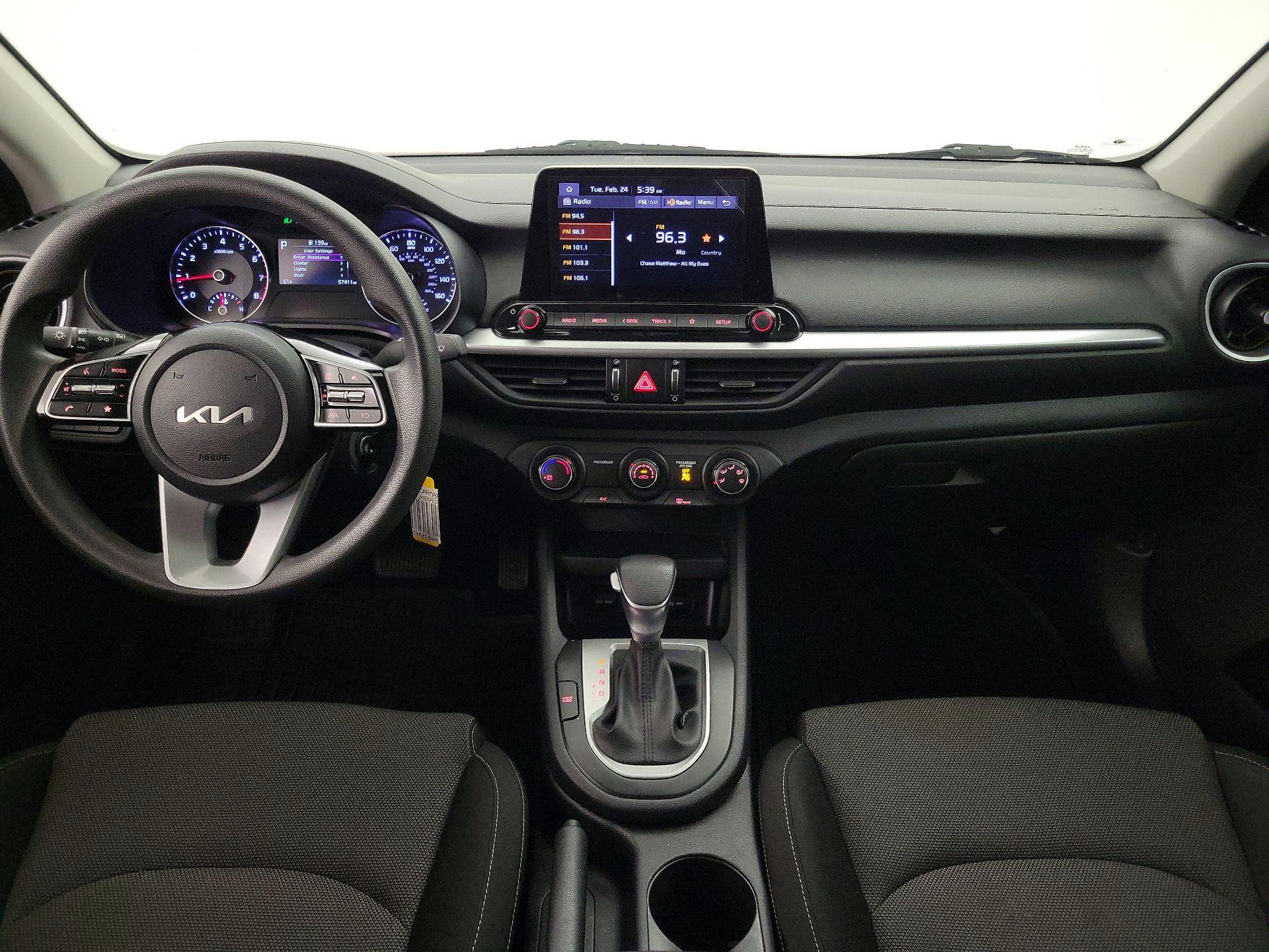 Thumbnail: 2023 Kia Forte - 9