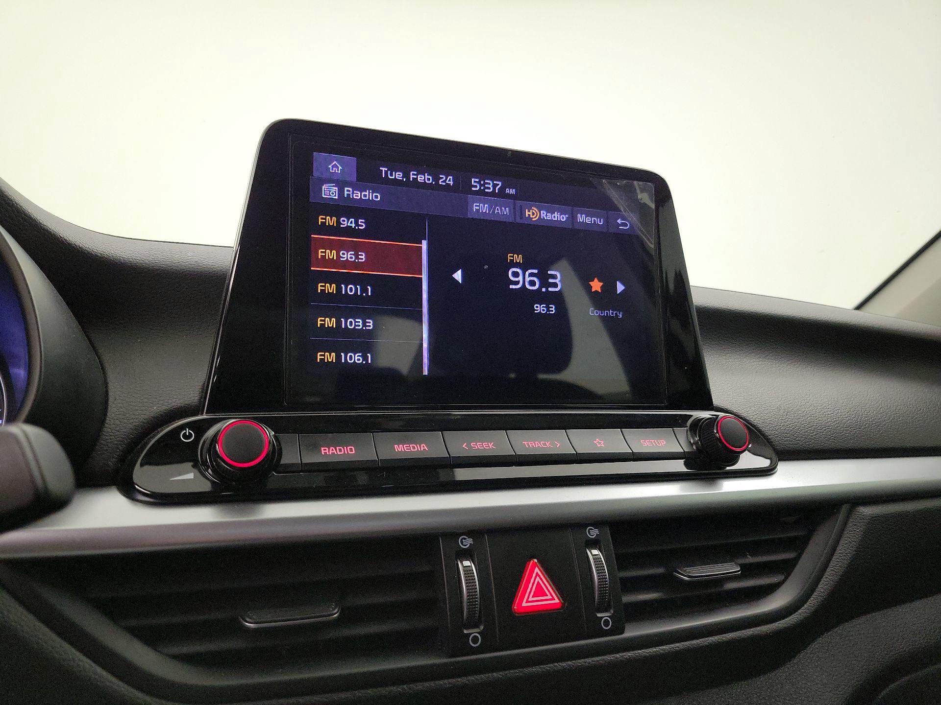 Thumbnail: 2023 Kia Forte - 15