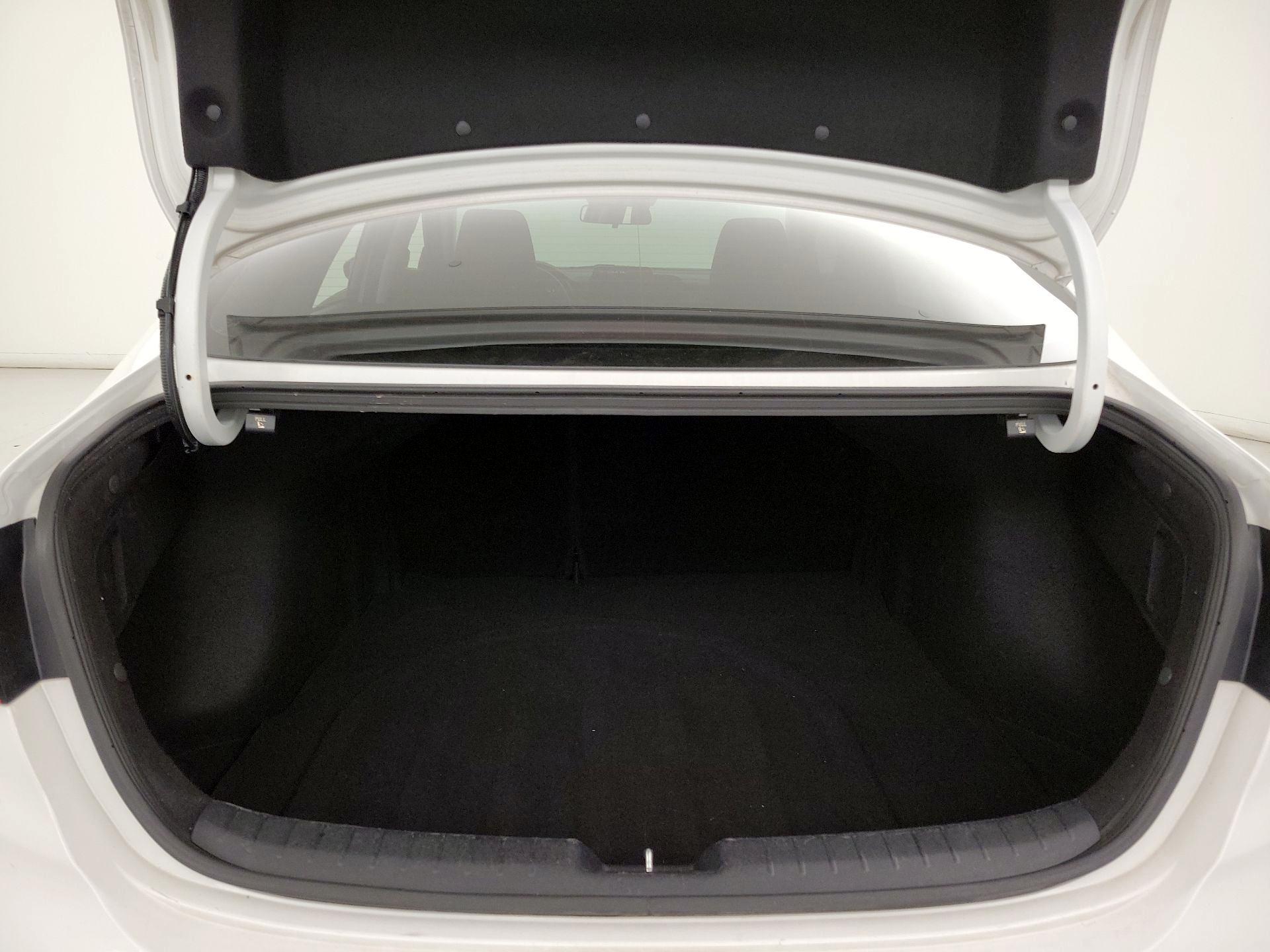 Thumbnail: 2023 Kia Forte - 19