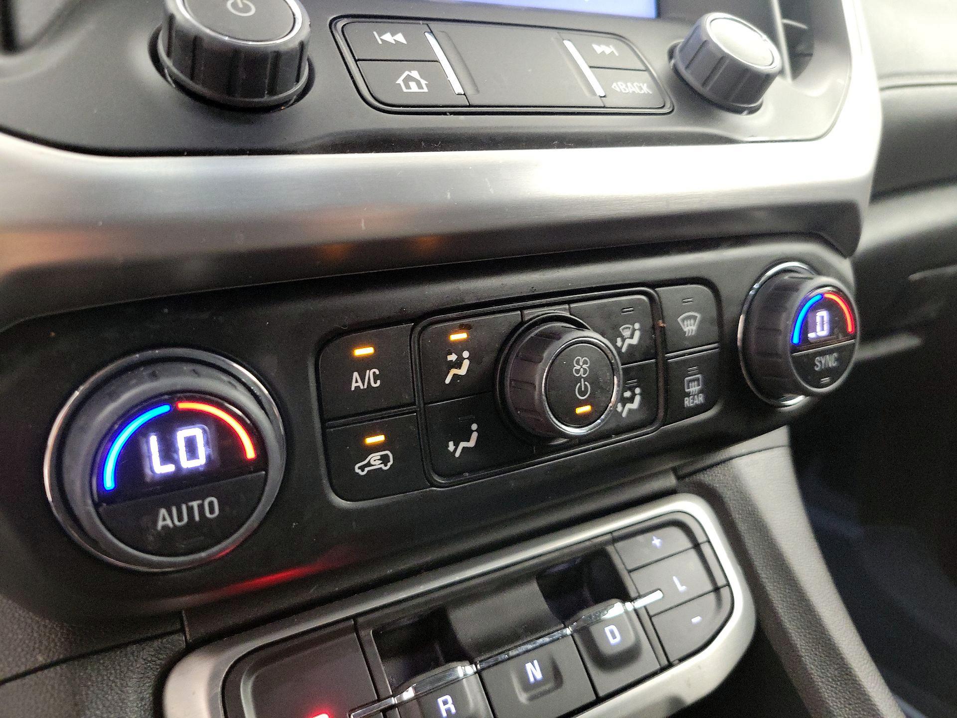 Thumbnail: 2023 GMC Acadia - 16