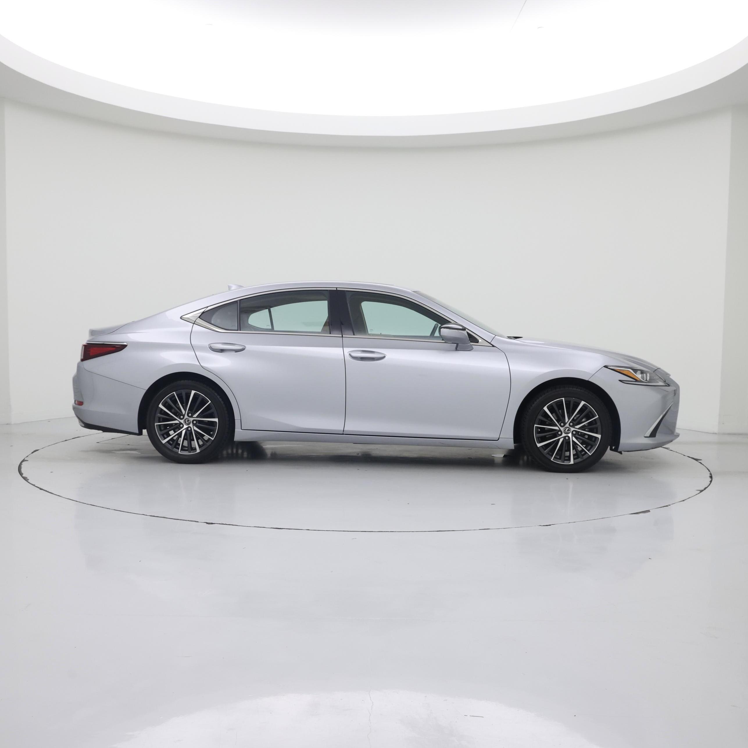 Thumbnail: 2022 Lexus ES - 7
