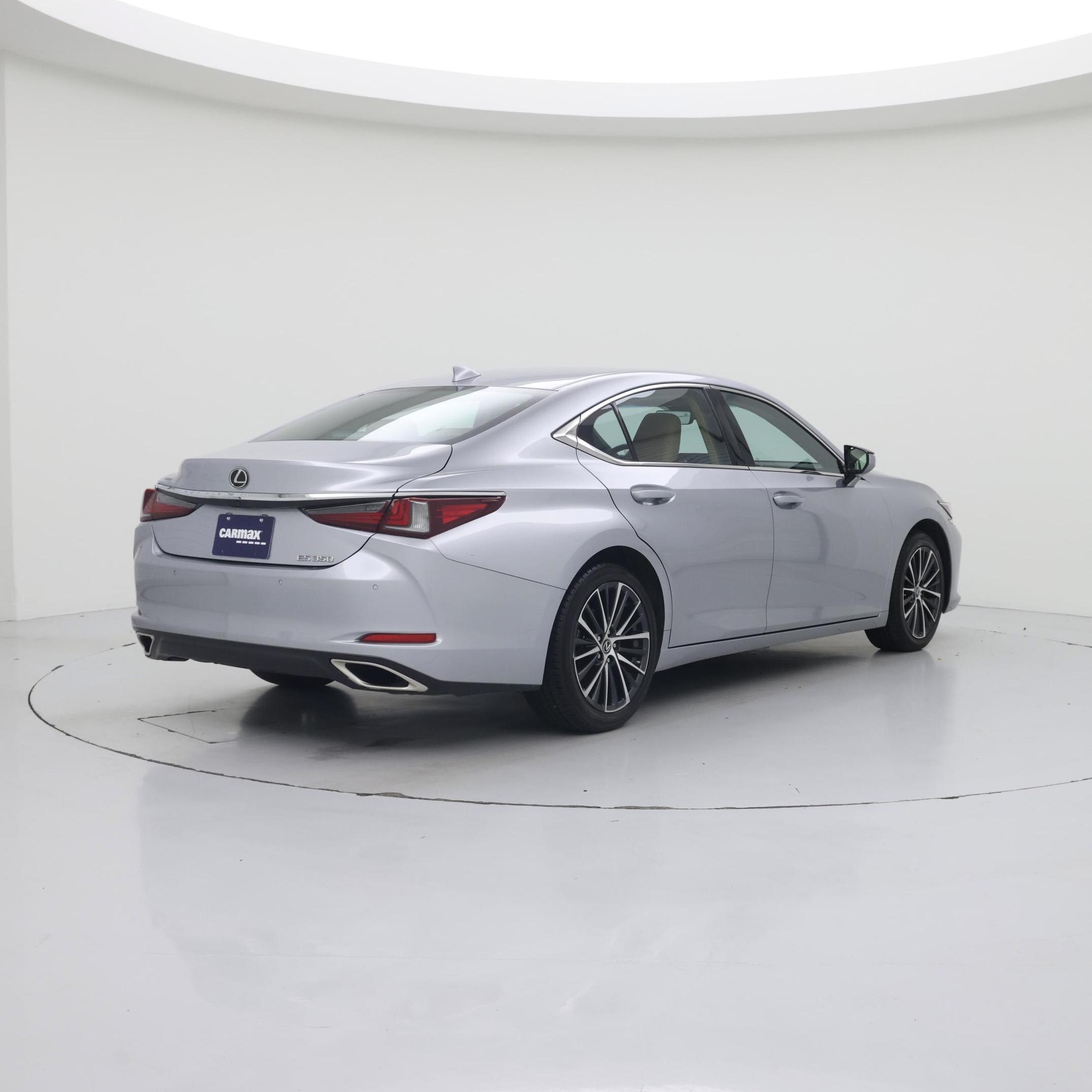 Thumbnail: 2022 Lexus ES - 8