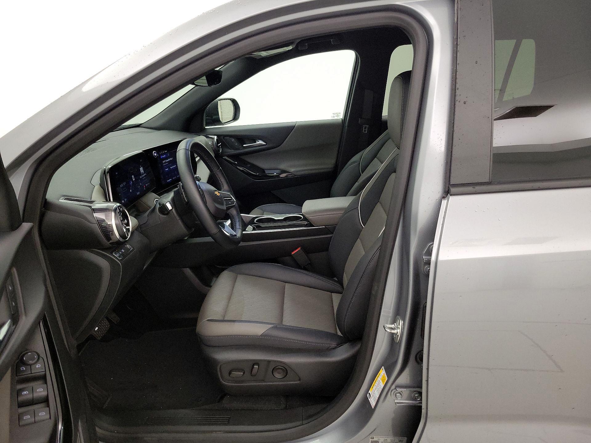 Thumbnail: 2025 Chevrolet Equinox - 11