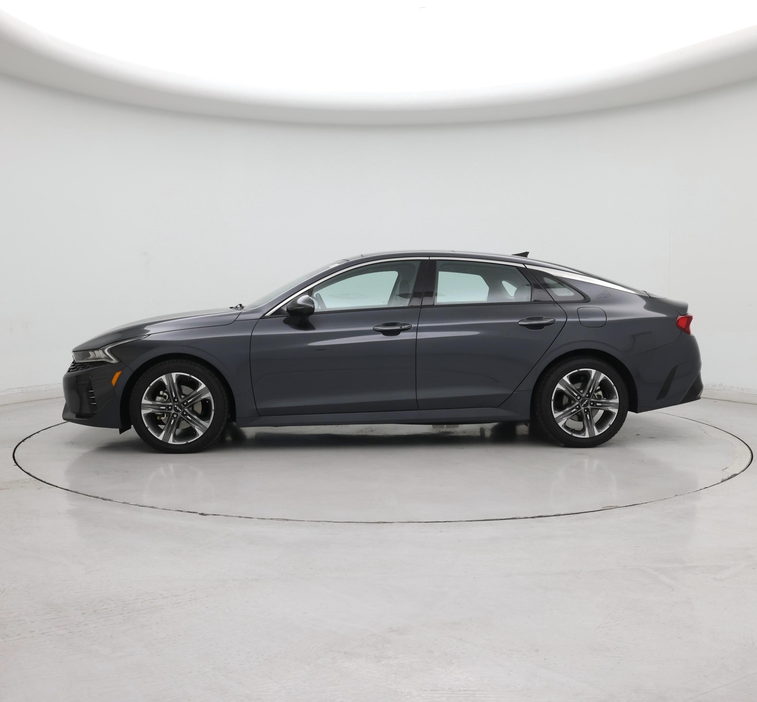 Thumbnail: 2023 Kia K5 - 3