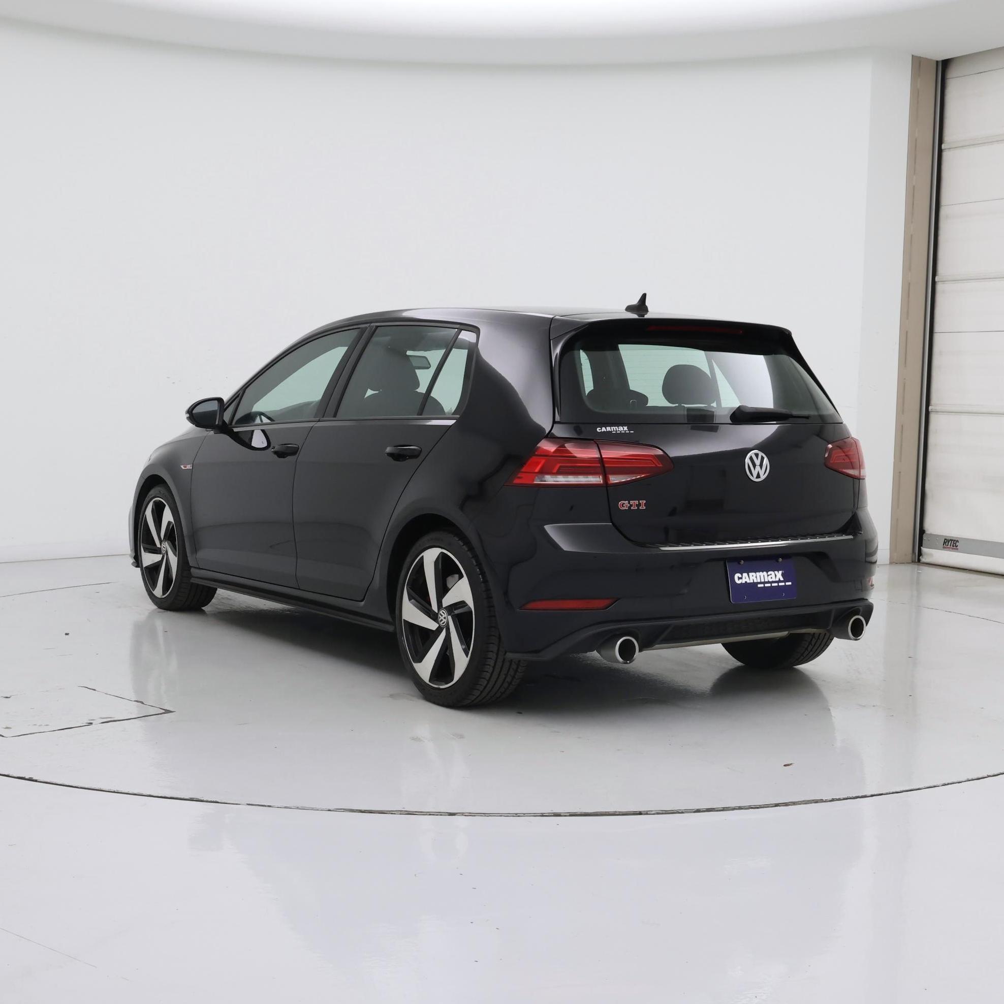 Thumbnail: 2020 Volkswagen Golf - 2