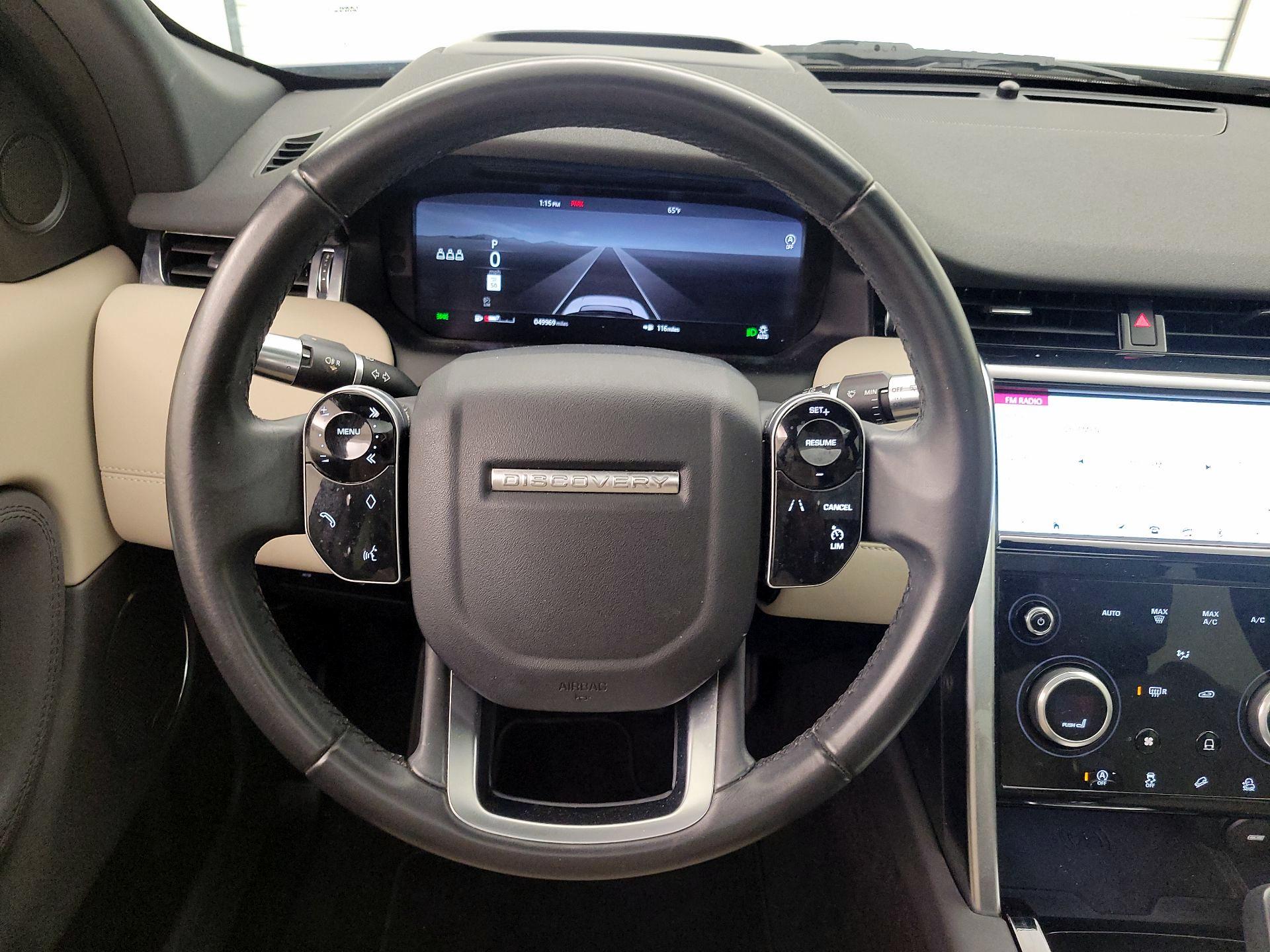 Thumbnail: 2020 Land Rover Discovery Sport - 10