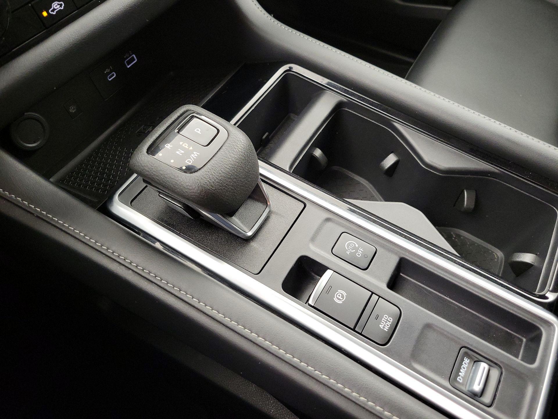 Thumbnail: 2023 Nissan Pathfinder - 18