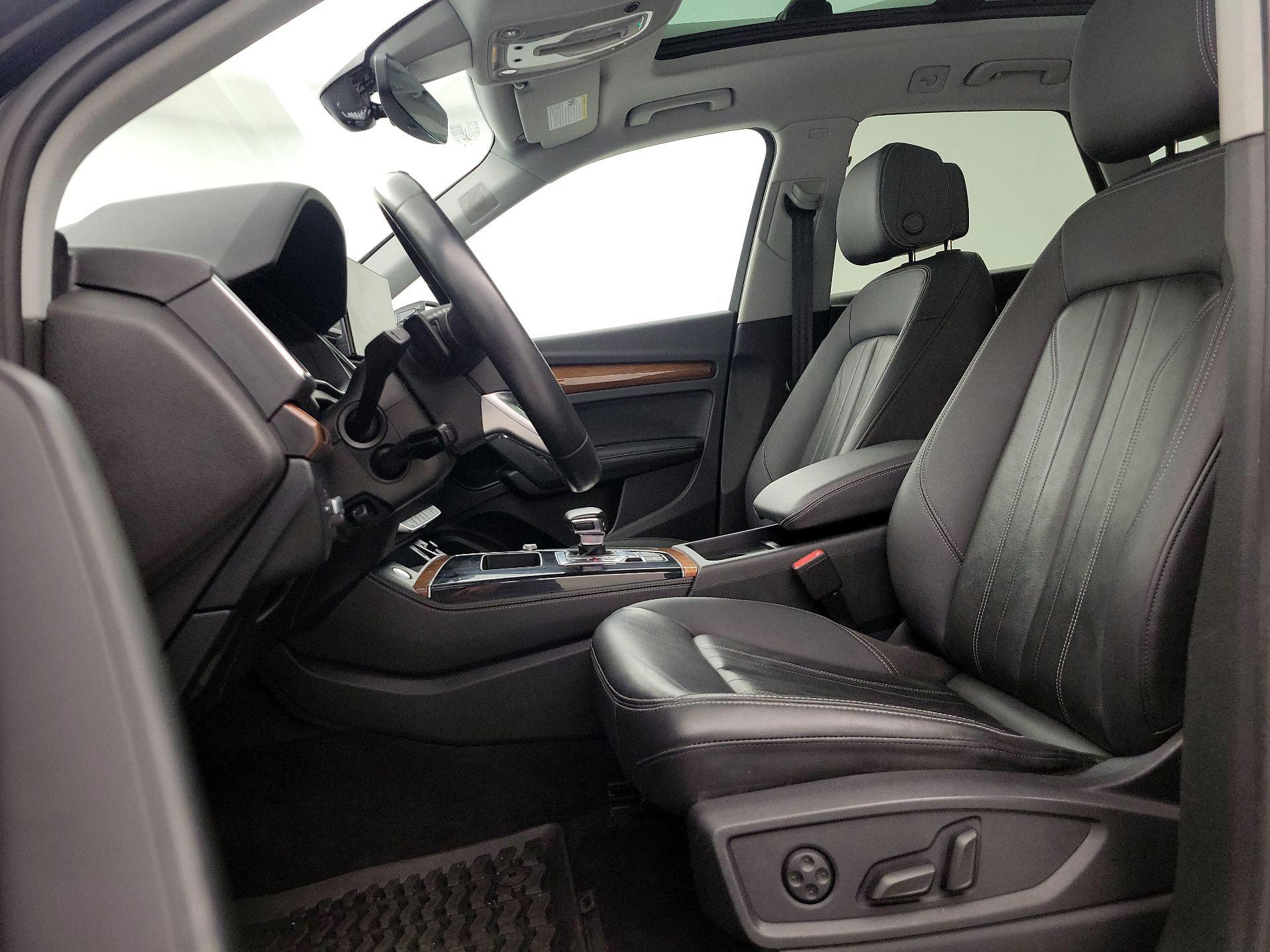 Thumbnail: 2023 Audi Q5 - 11