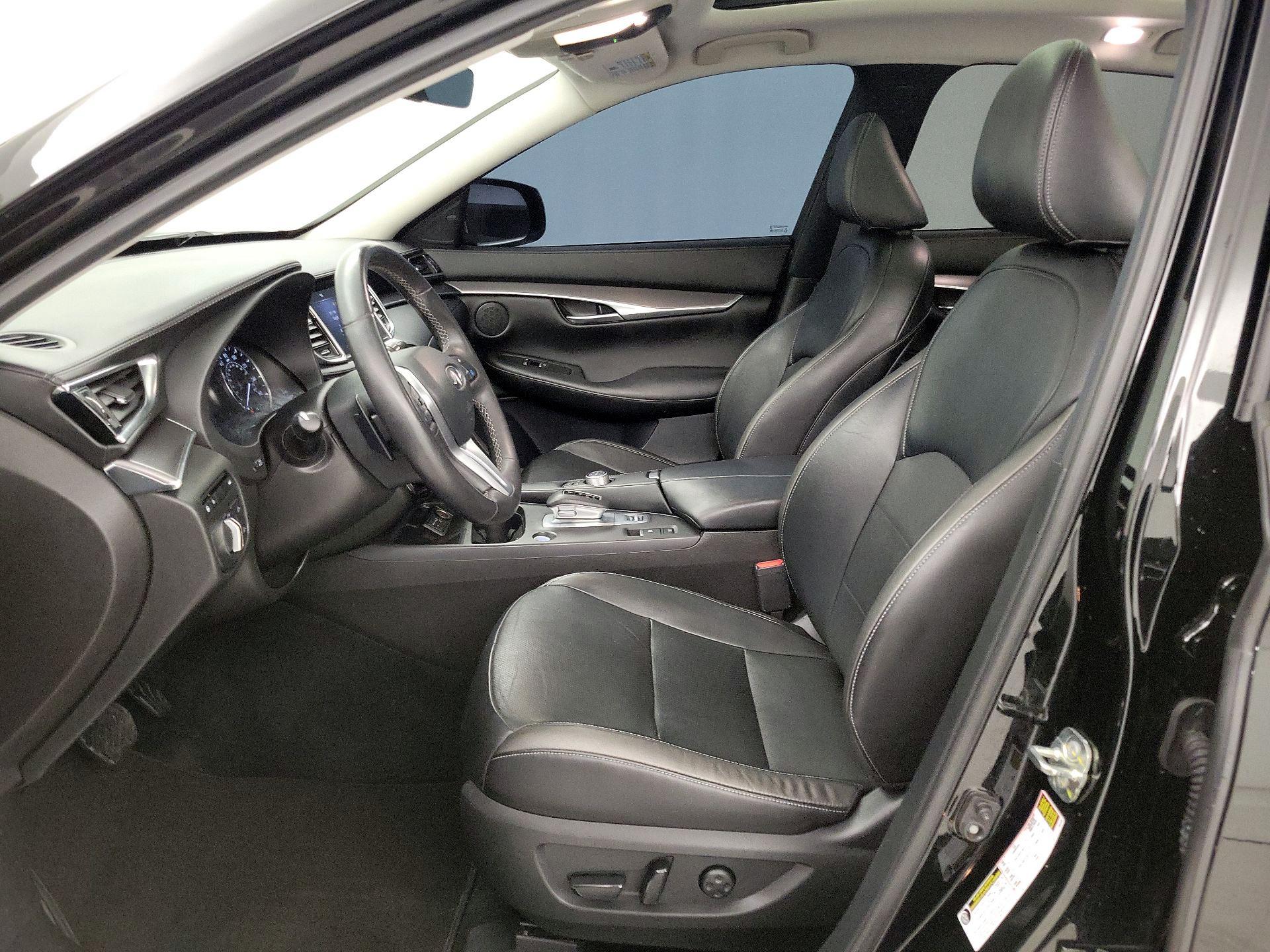 Thumbnail: 2023 INFINITI QX50 - 11