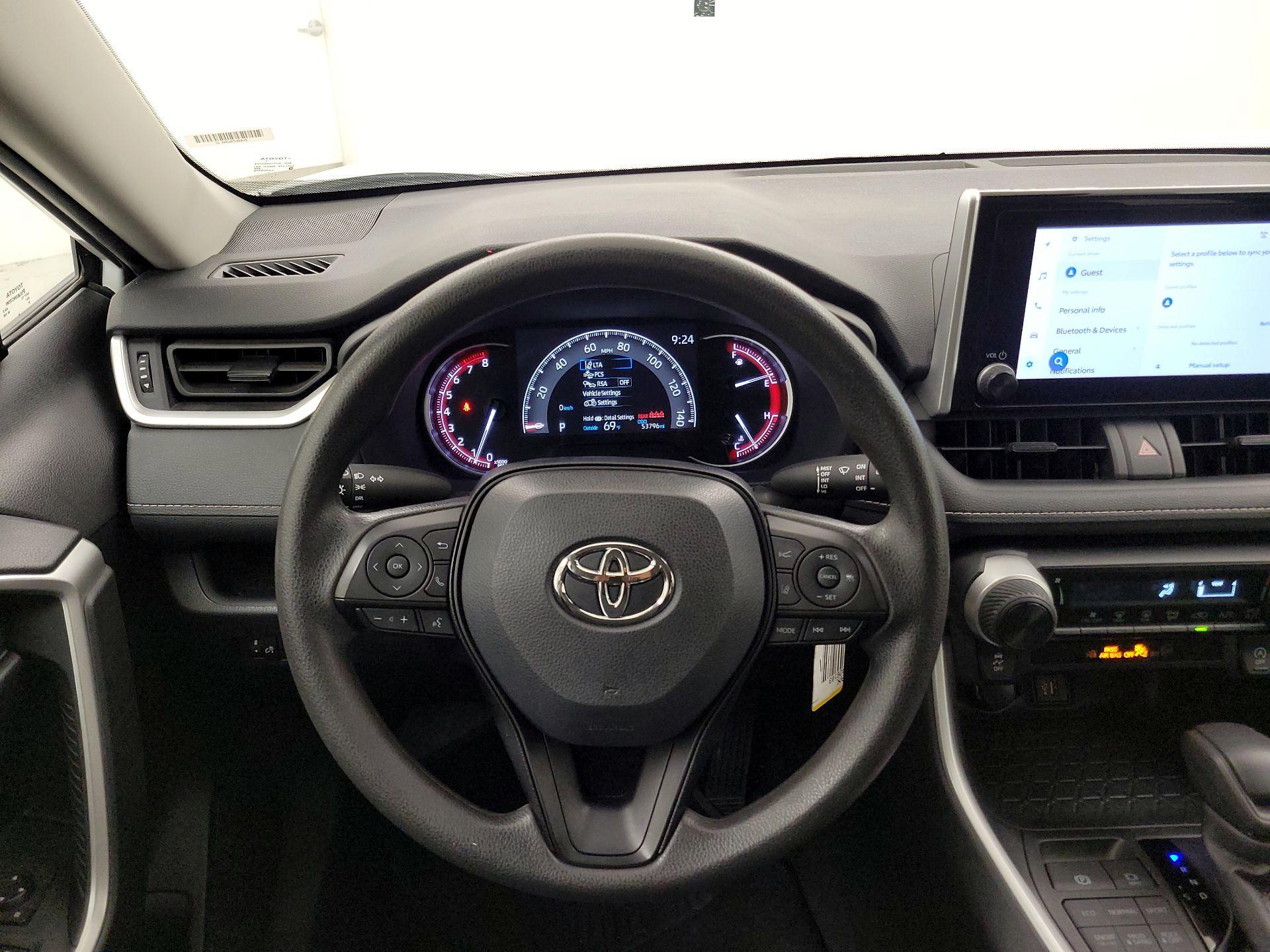 Thumbnail: 2024 Toyota RAV4 - 10