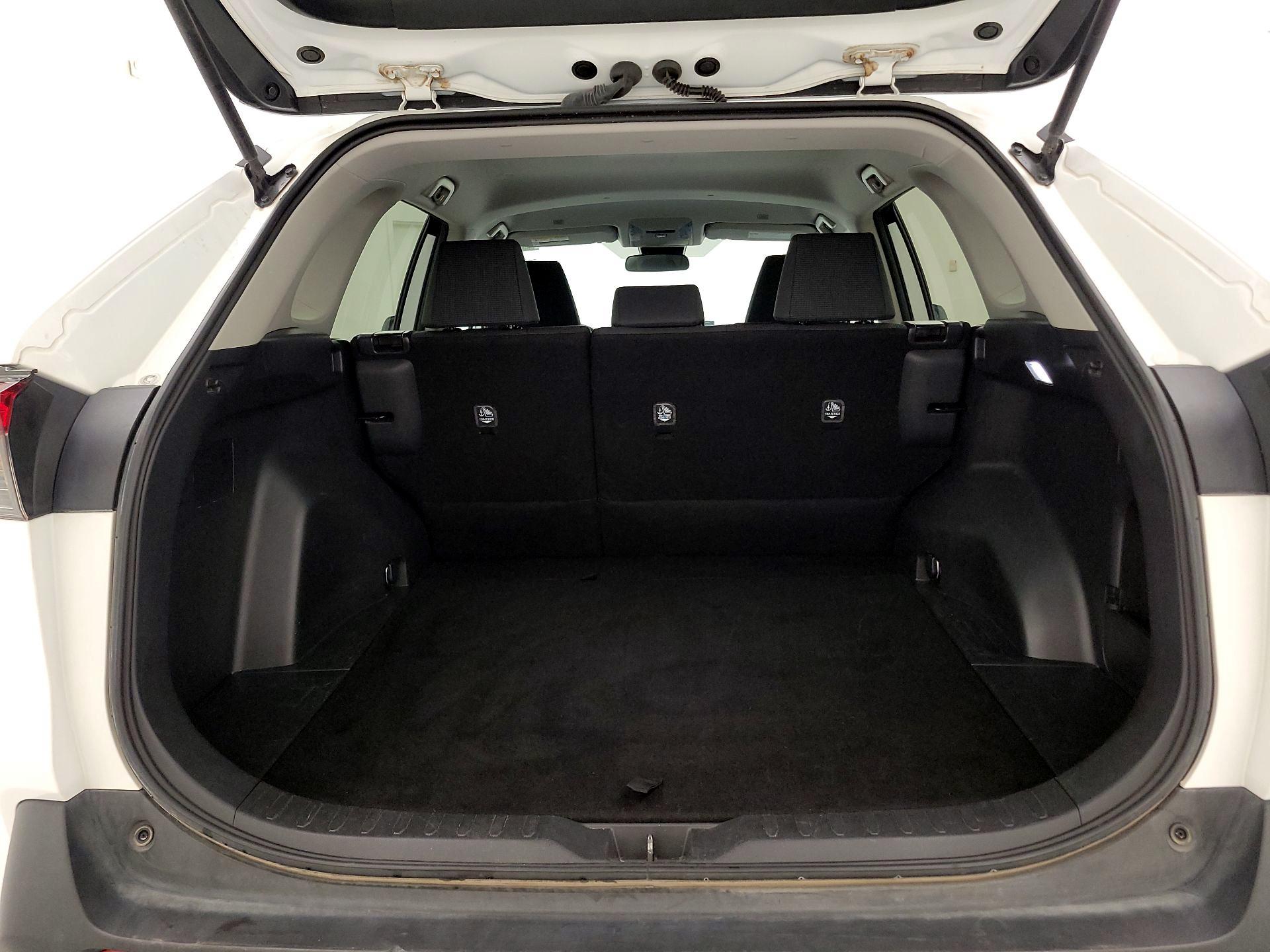 Thumbnail: 2024 Toyota RAV4 - 20