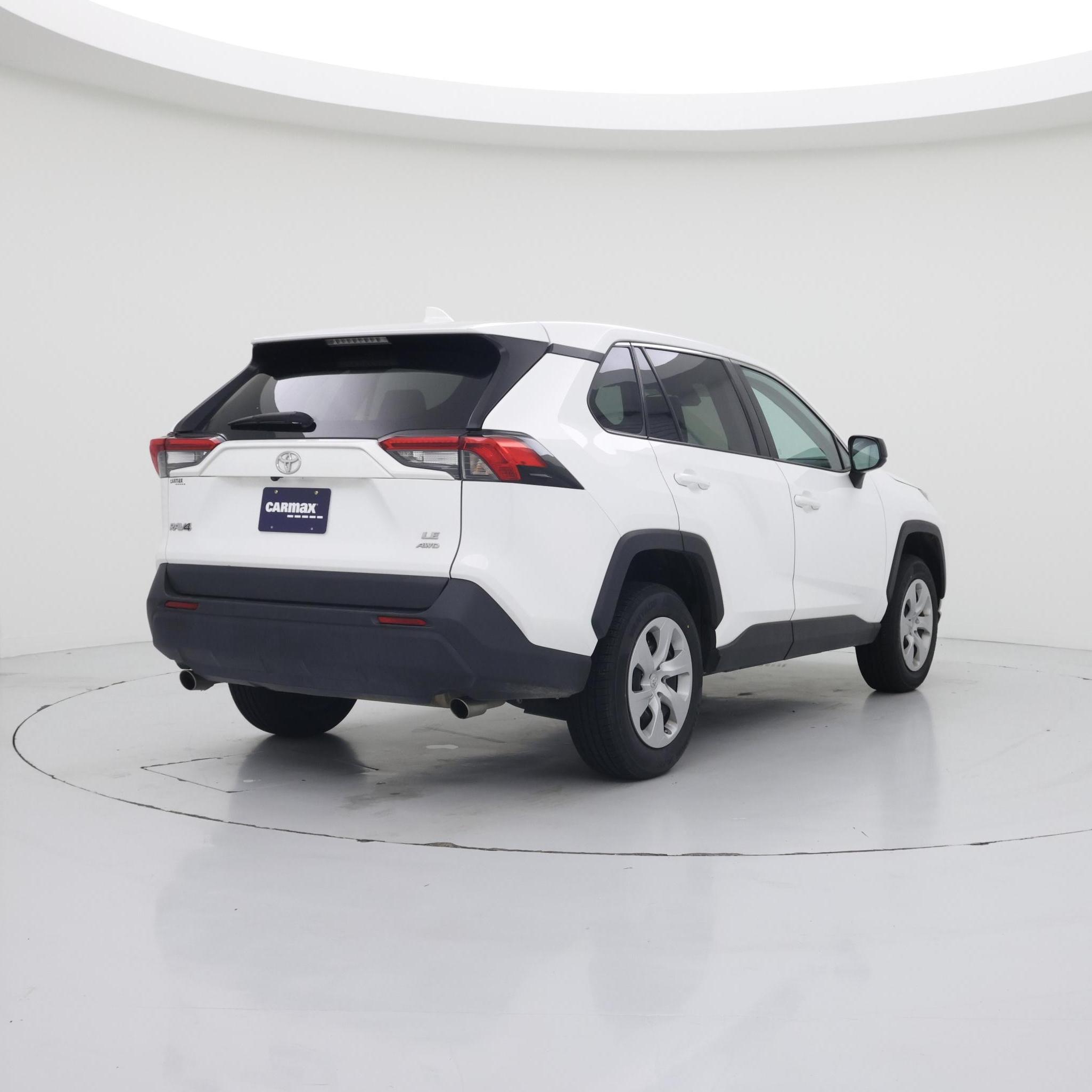 Thumbnail: 2024 Toyota RAV4 - 8