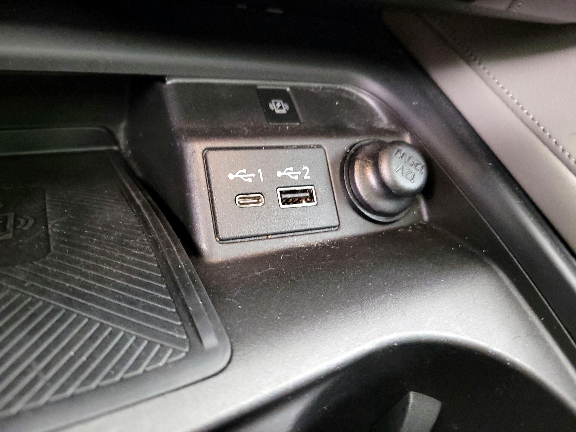 Thumbnail: 2023 INFINITI QX50 - 18