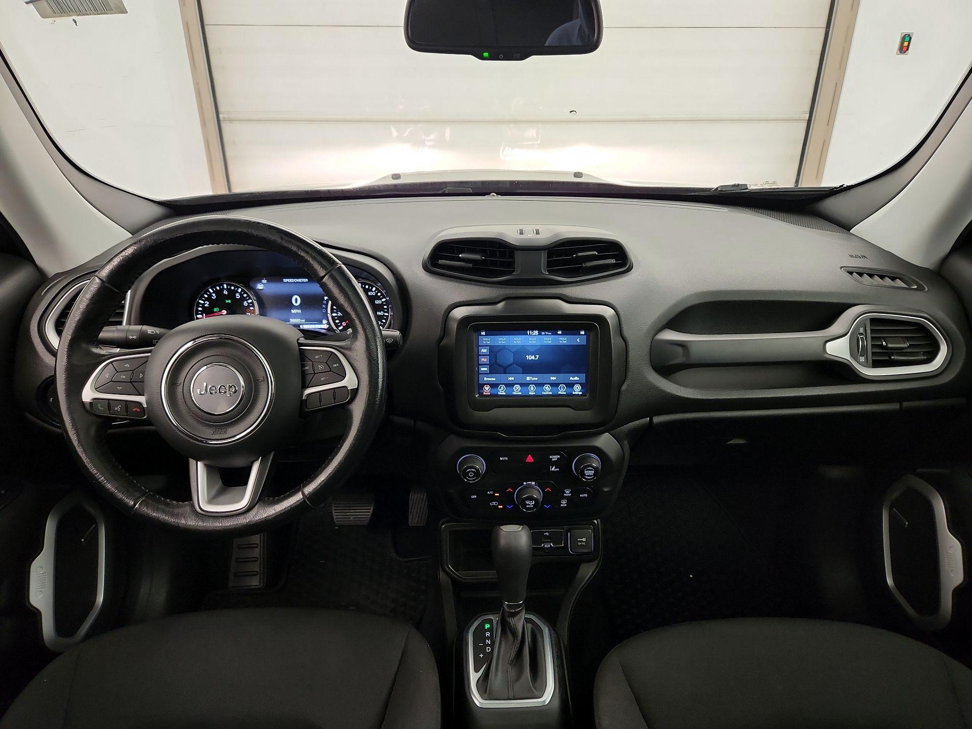 Thumbnail: 2021 Jeep Renegade - 9