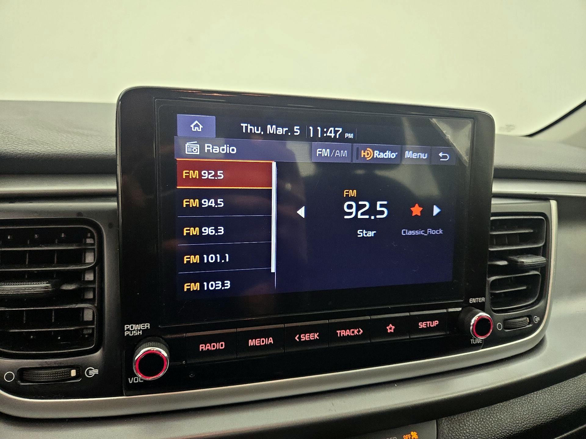 Thumbnail: 2023 Kia Rio - 15