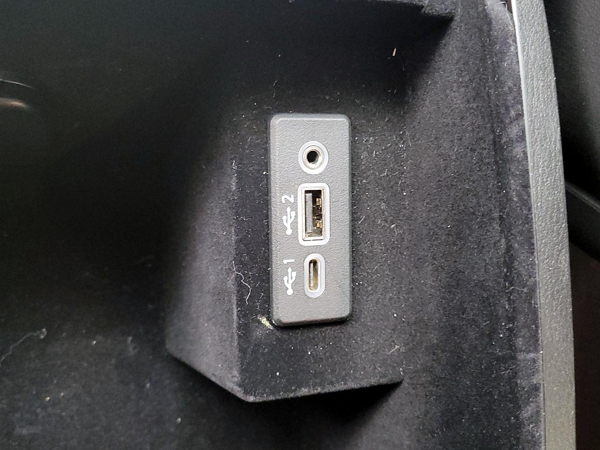 Thumbnail: 2022 INFINITI Q50 - 18