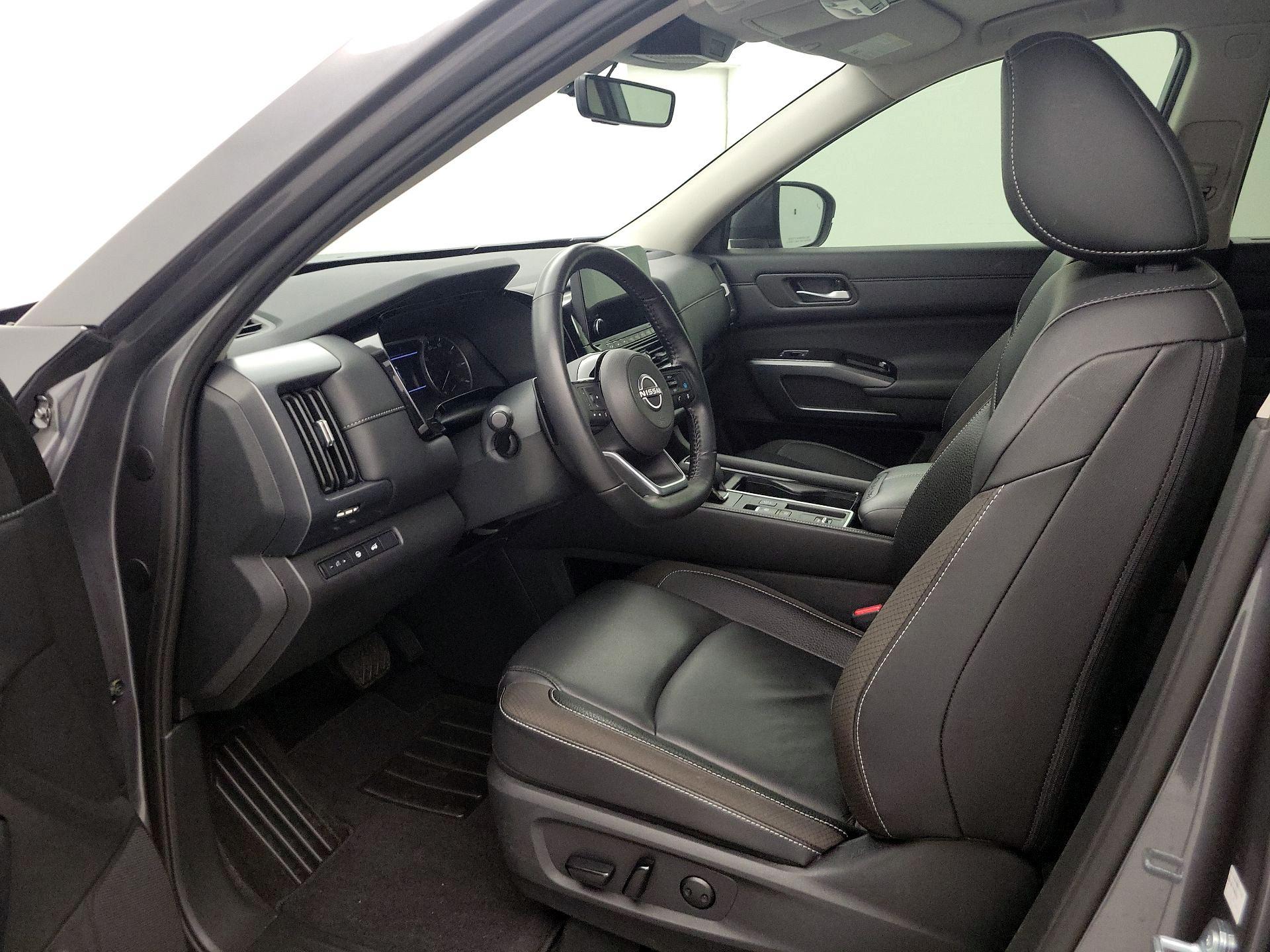 Thumbnail: 2025 Nissan Pathfinder - 11