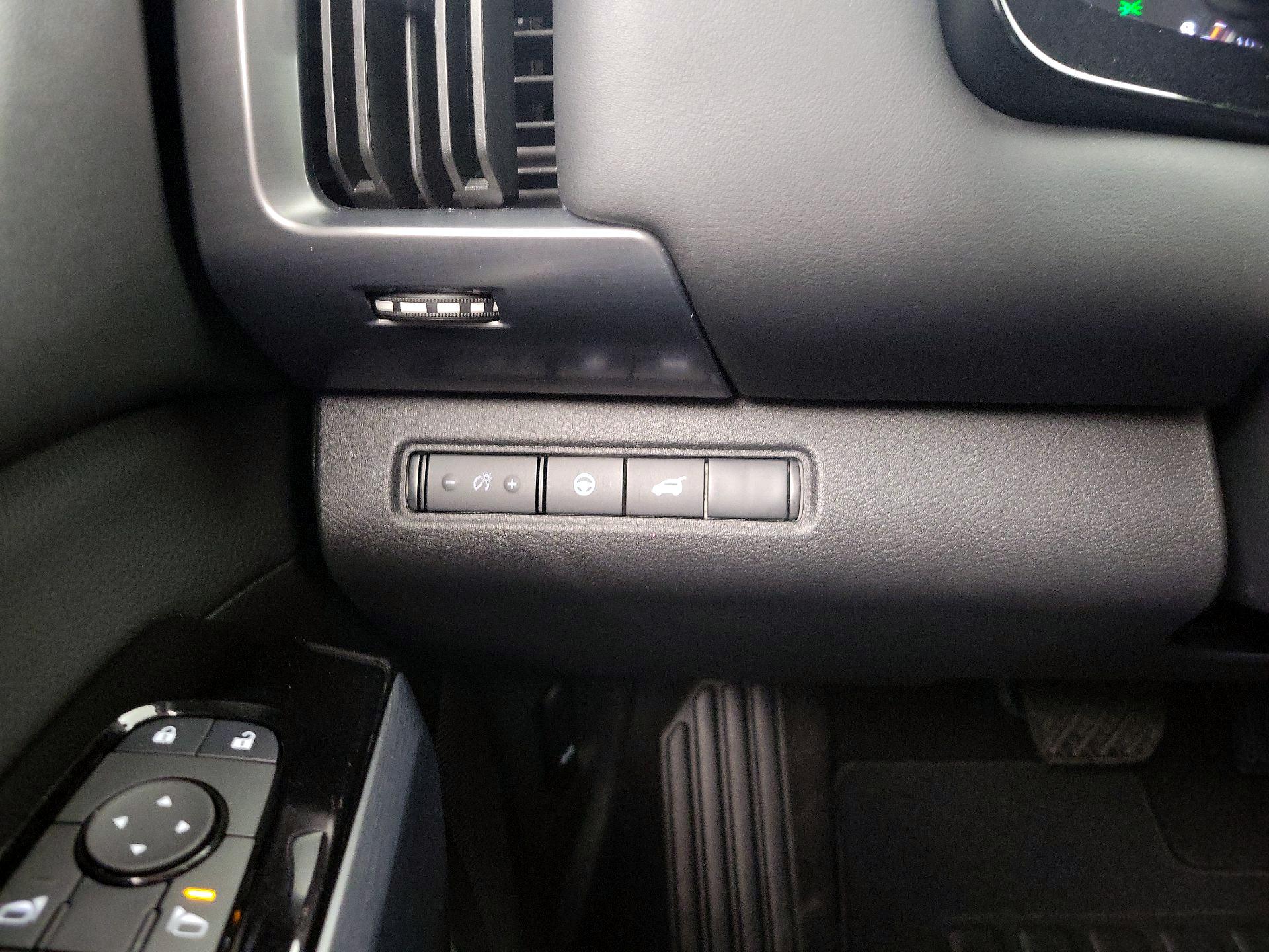 Thumbnail: 2025 Nissan Pathfinder - 13