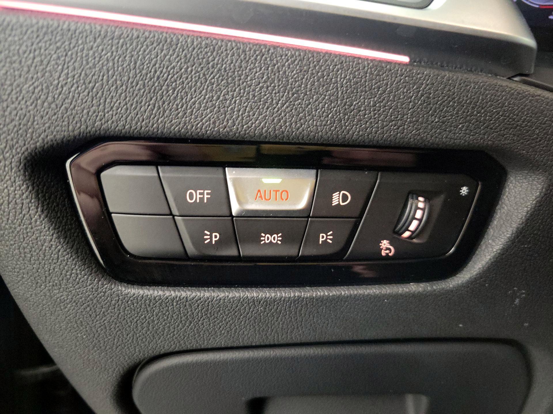 Thumbnail: 2020 BMW 3 Series - 13