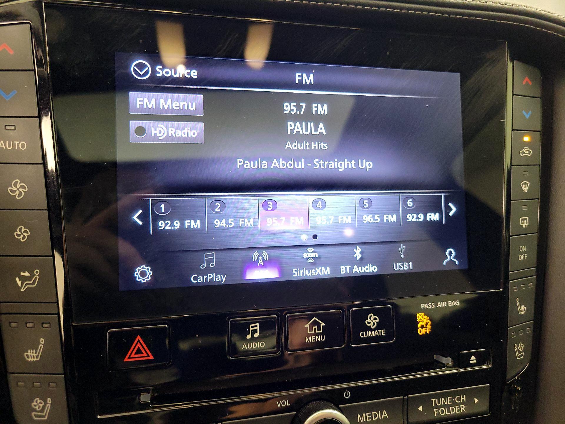 Thumbnail: 2023 INFINITI QX55 - 16