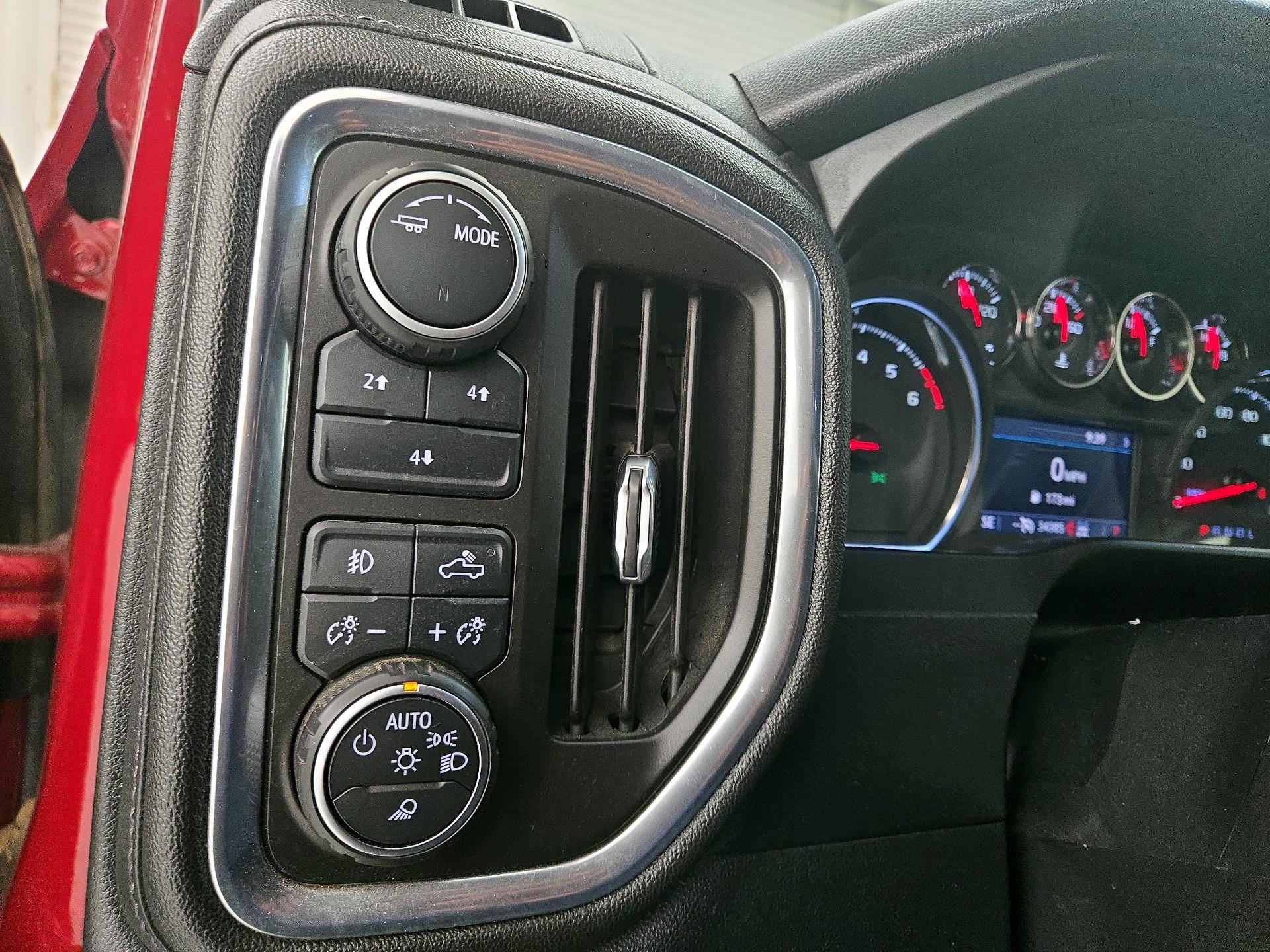 Thumbnail: 2020 Chevrolet Silverado 2500 - 13