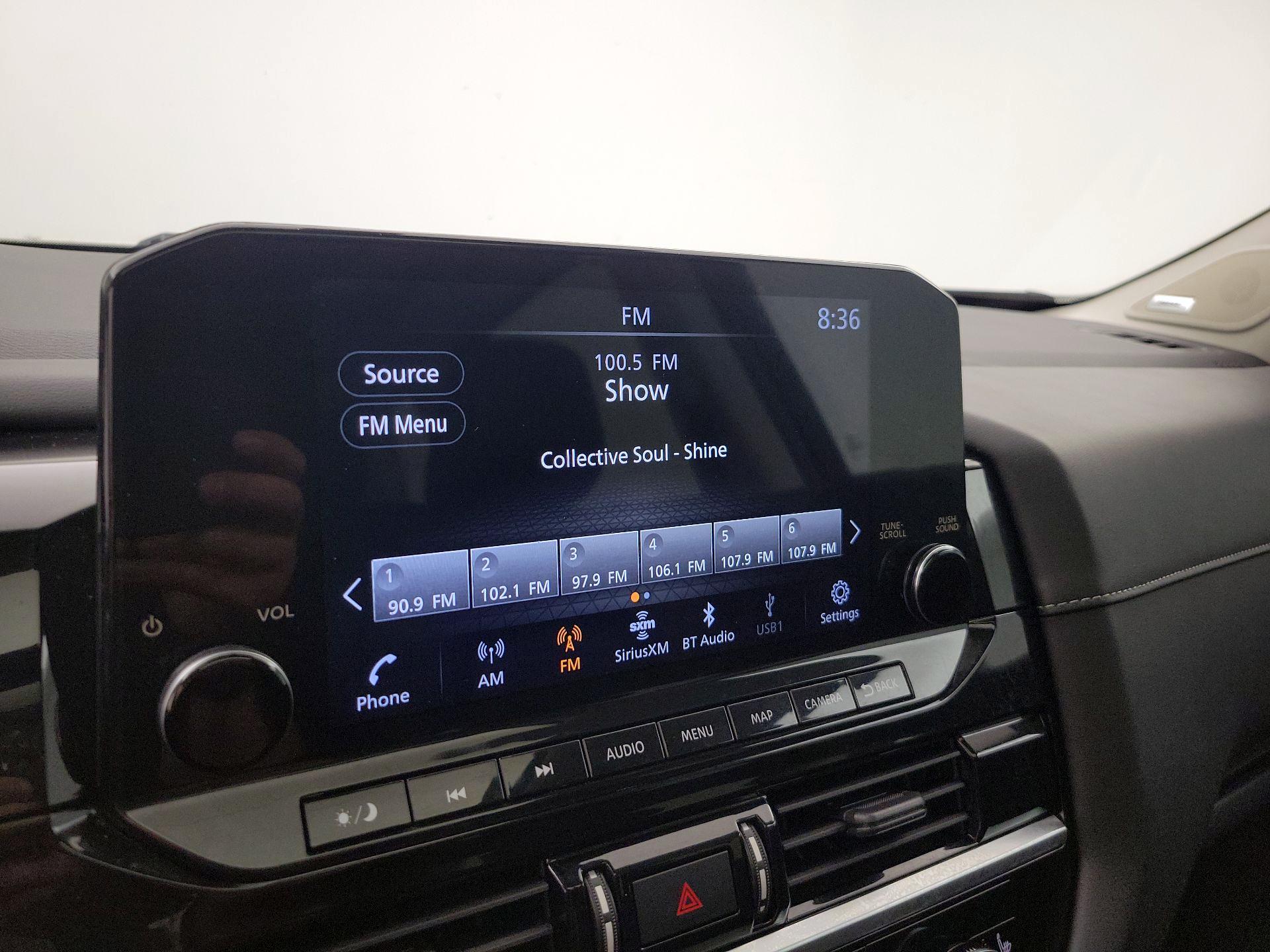 Thumbnail: 2023 Nissan Pathfinder - 16