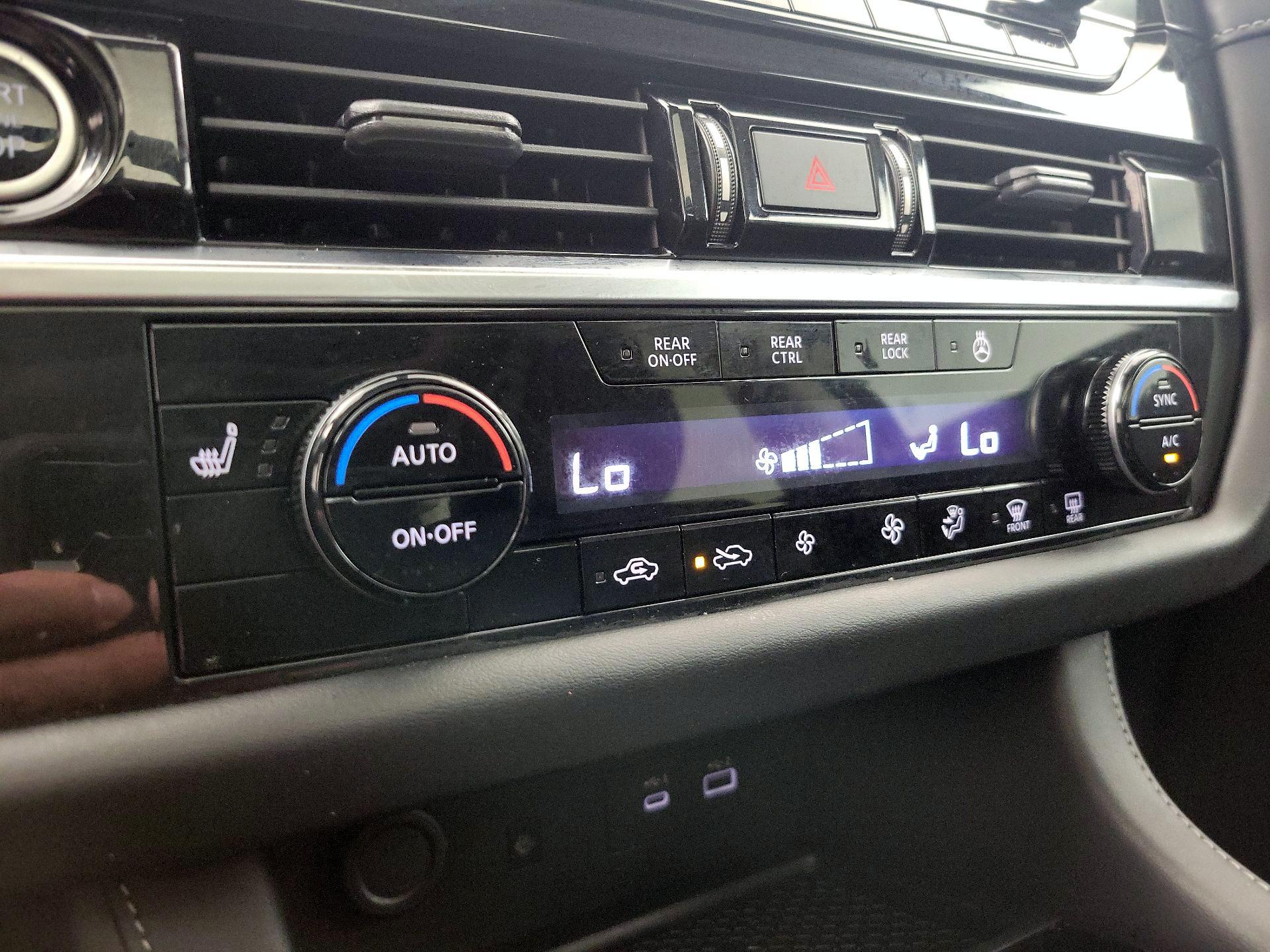 Thumbnail: 2023 Nissan Pathfinder - 17