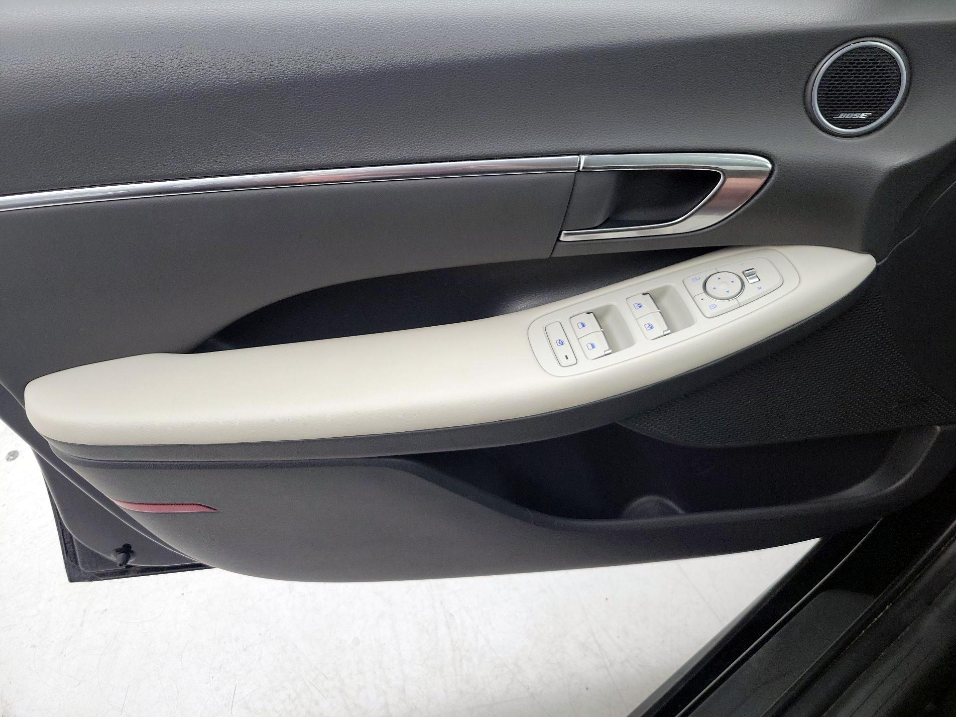 Thumbnail: 2023 Hyundai Sonata - 12