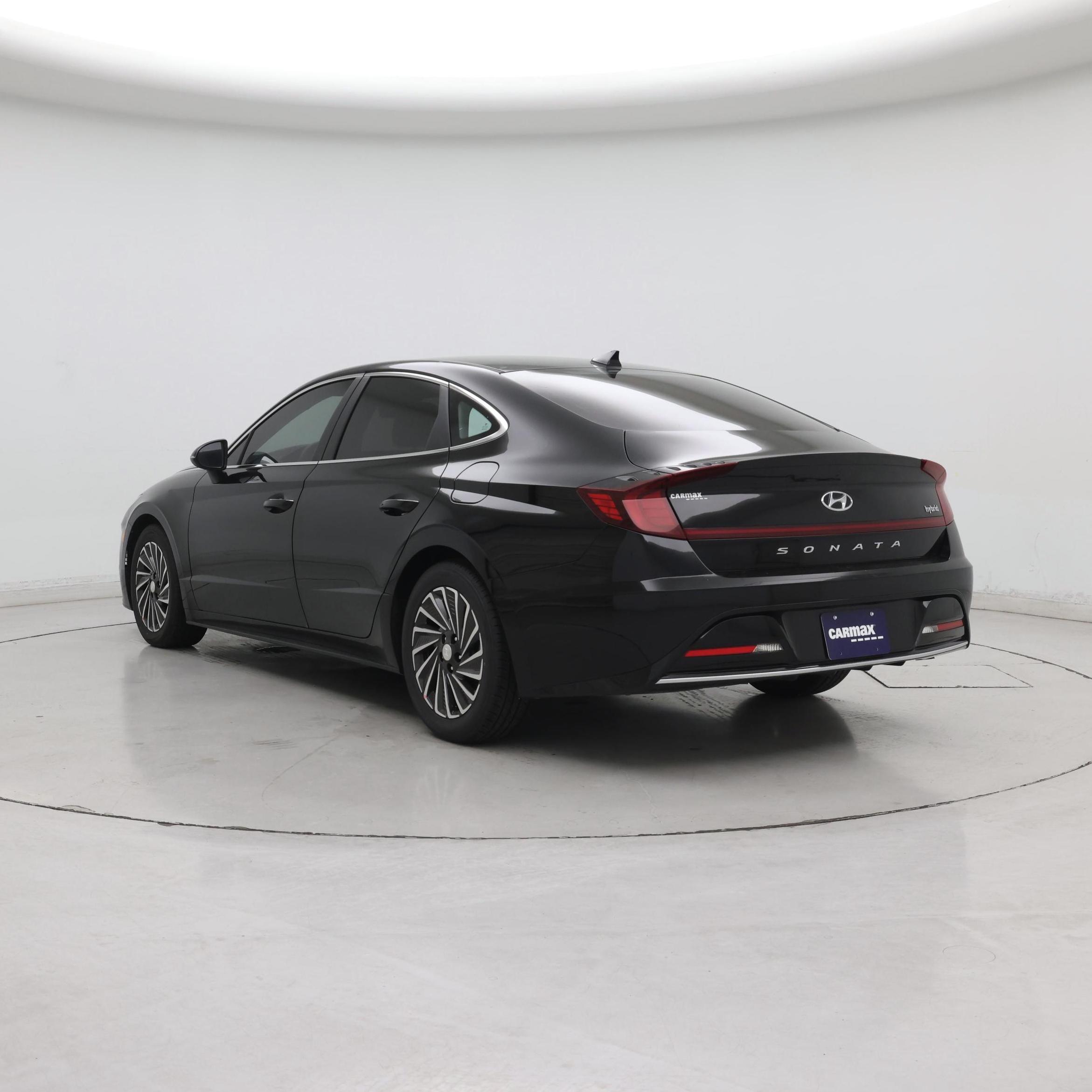 Thumbnail: 2023 Hyundai Sonata - 2
