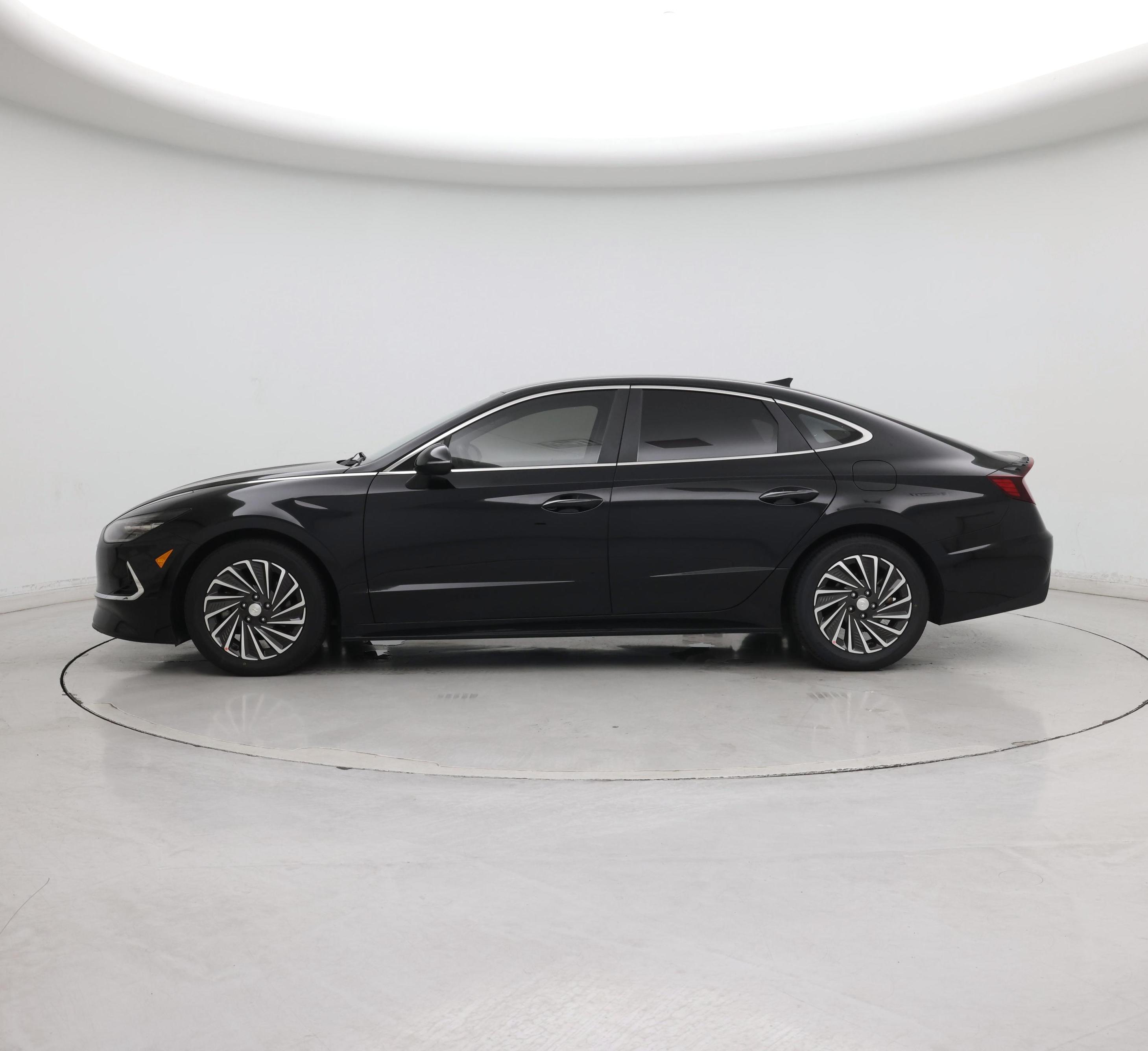 Thumbnail: 2023 Hyundai Sonata - 3