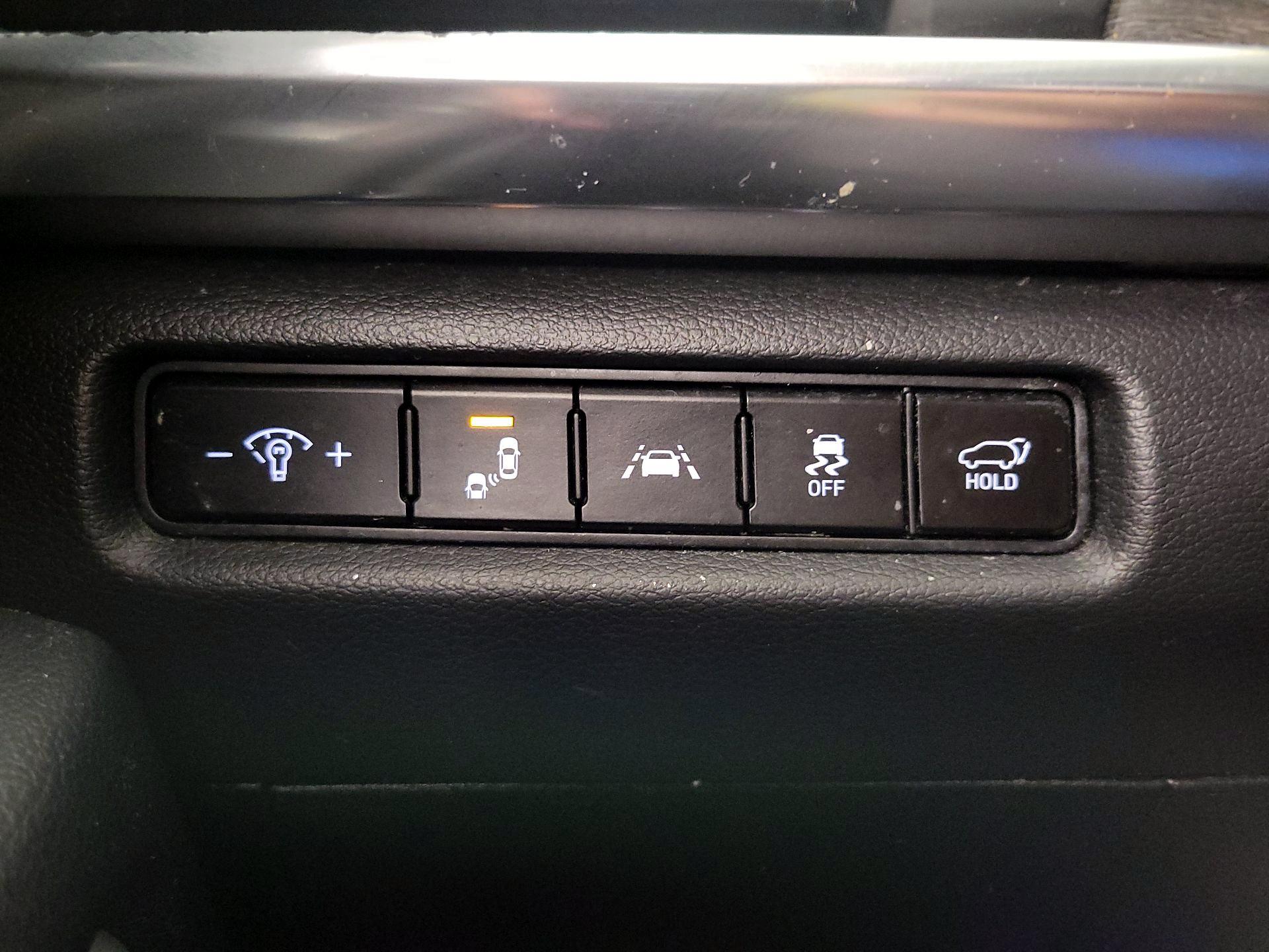 Thumbnail: 2022 Kia Telluride - 13