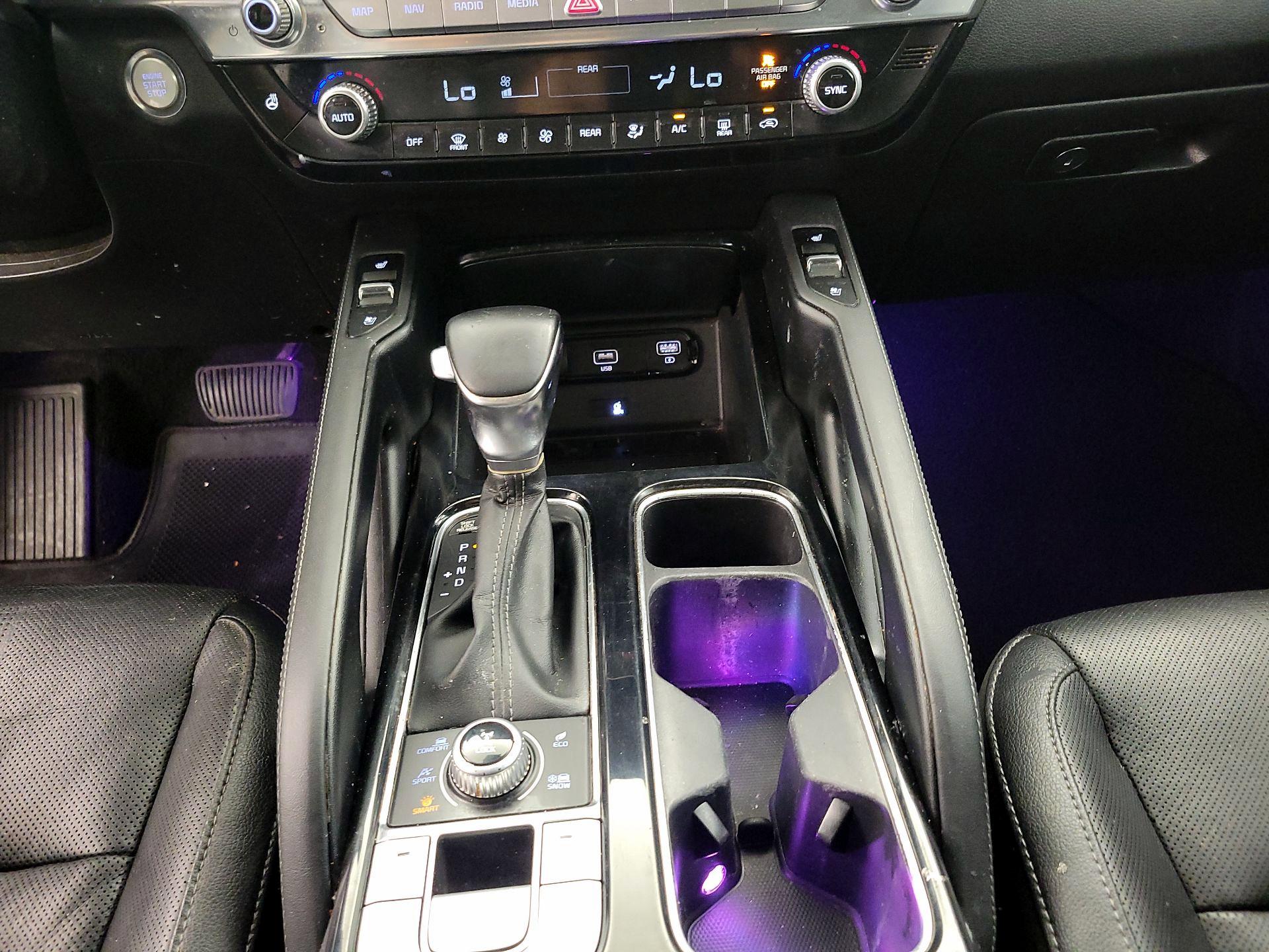 Thumbnail: 2022 Kia Telluride - 17