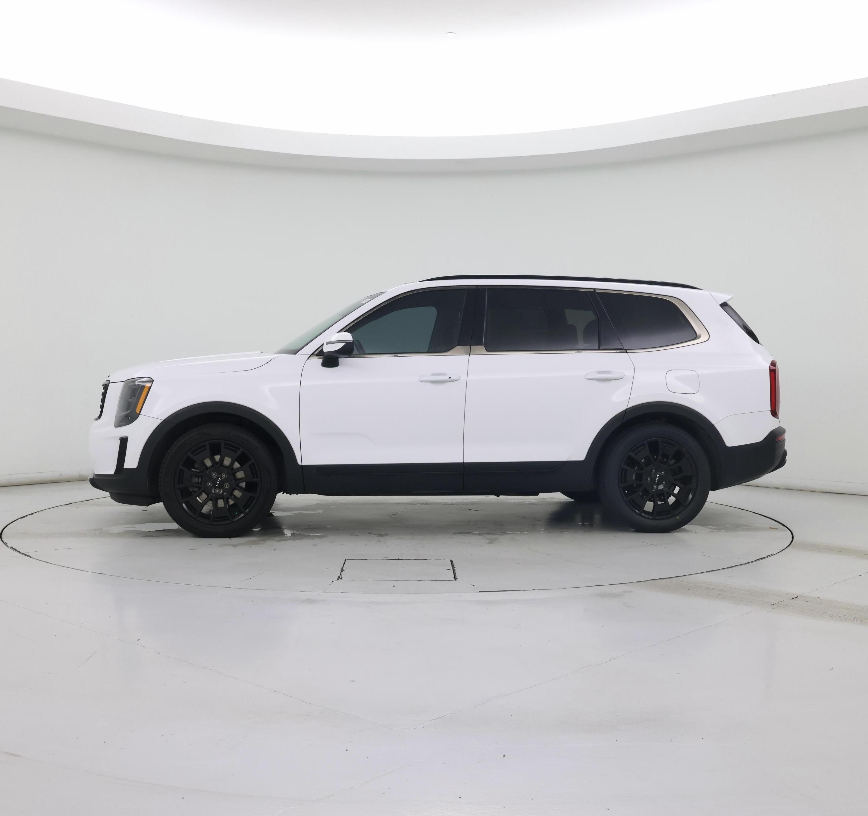 Thumbnail: 2022 Kia Telluride - 3